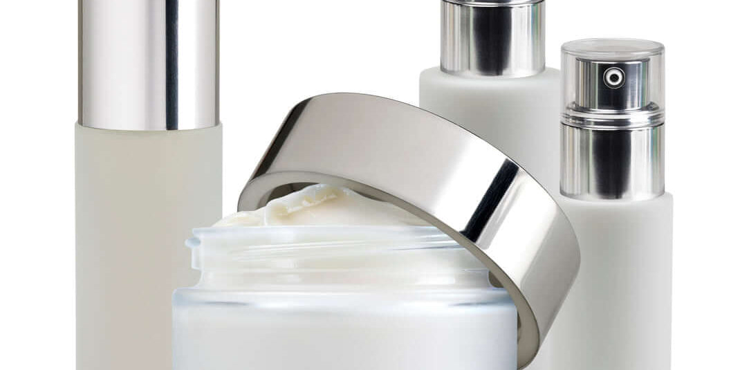 Soins cosmétiques éclat naturel : crèmes et sérums pour révéler votre beauté.