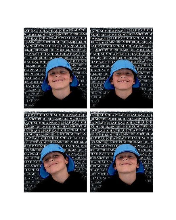 Enfant souriant portant une casquette bleue Maison Michel sur fond noir, photographié en quatre poses.