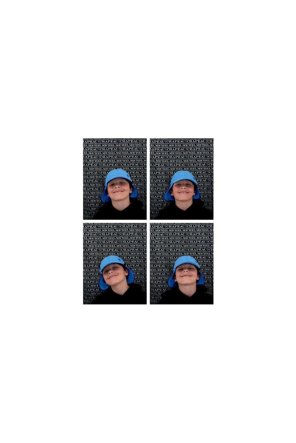 Enfant souriant portant une casquette bleue Maison Michel sur fond noir, photographié en quatre poses.
