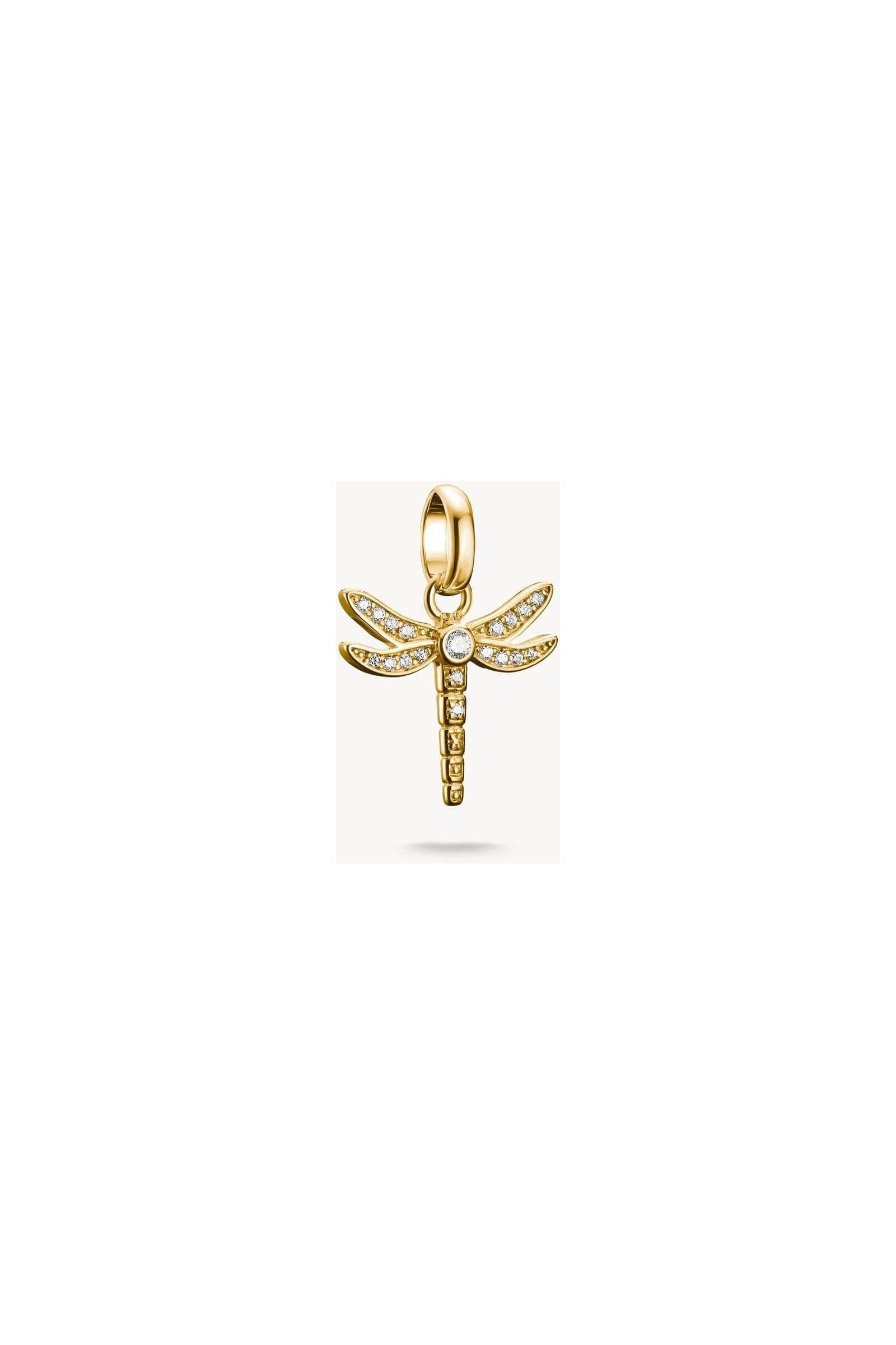 Pendentif charm libellule en plaqué or avec pierres blanches en zirconium, design délicat et élégant.
