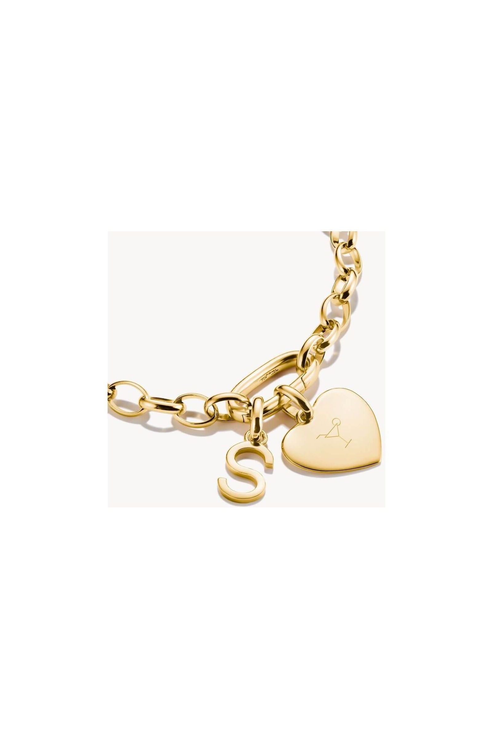 Pendentif charm cœur plaqué or, personnalisable avec initiale, élégant collier en argent recyclé.