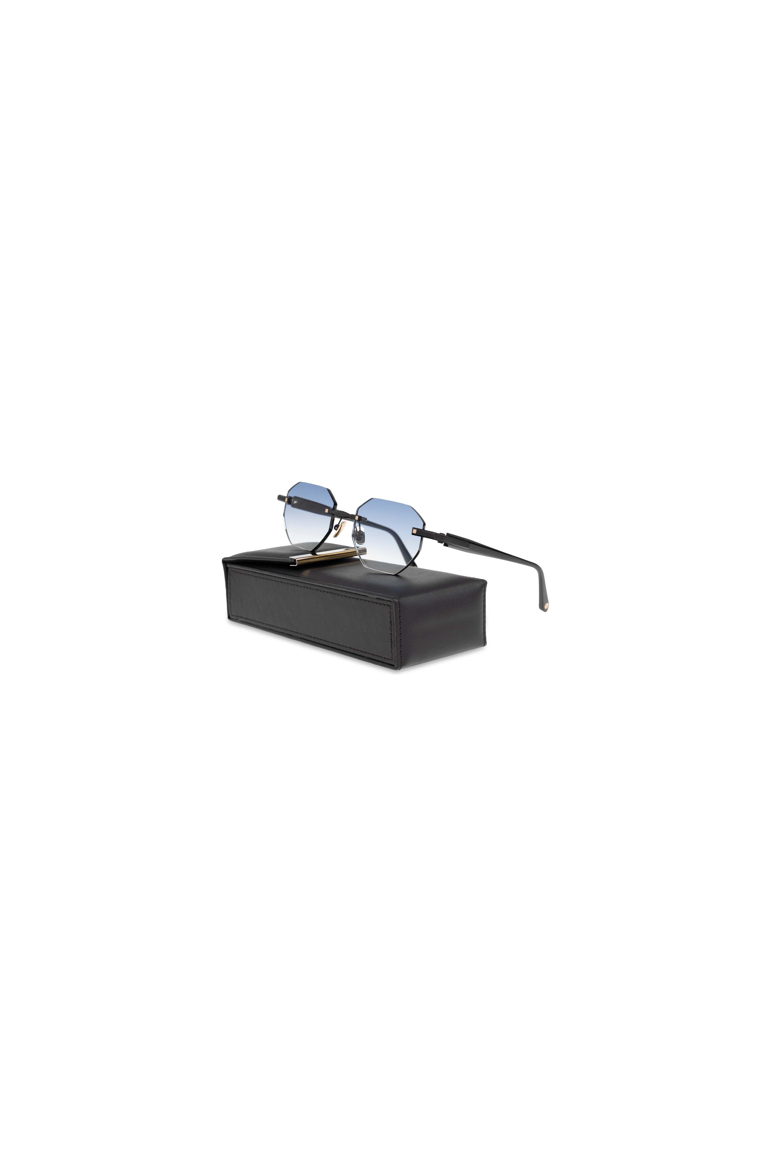 Lunettes de soleil Timothy C303 avec étui noir, élégance et protection UV pour un style affirmé.