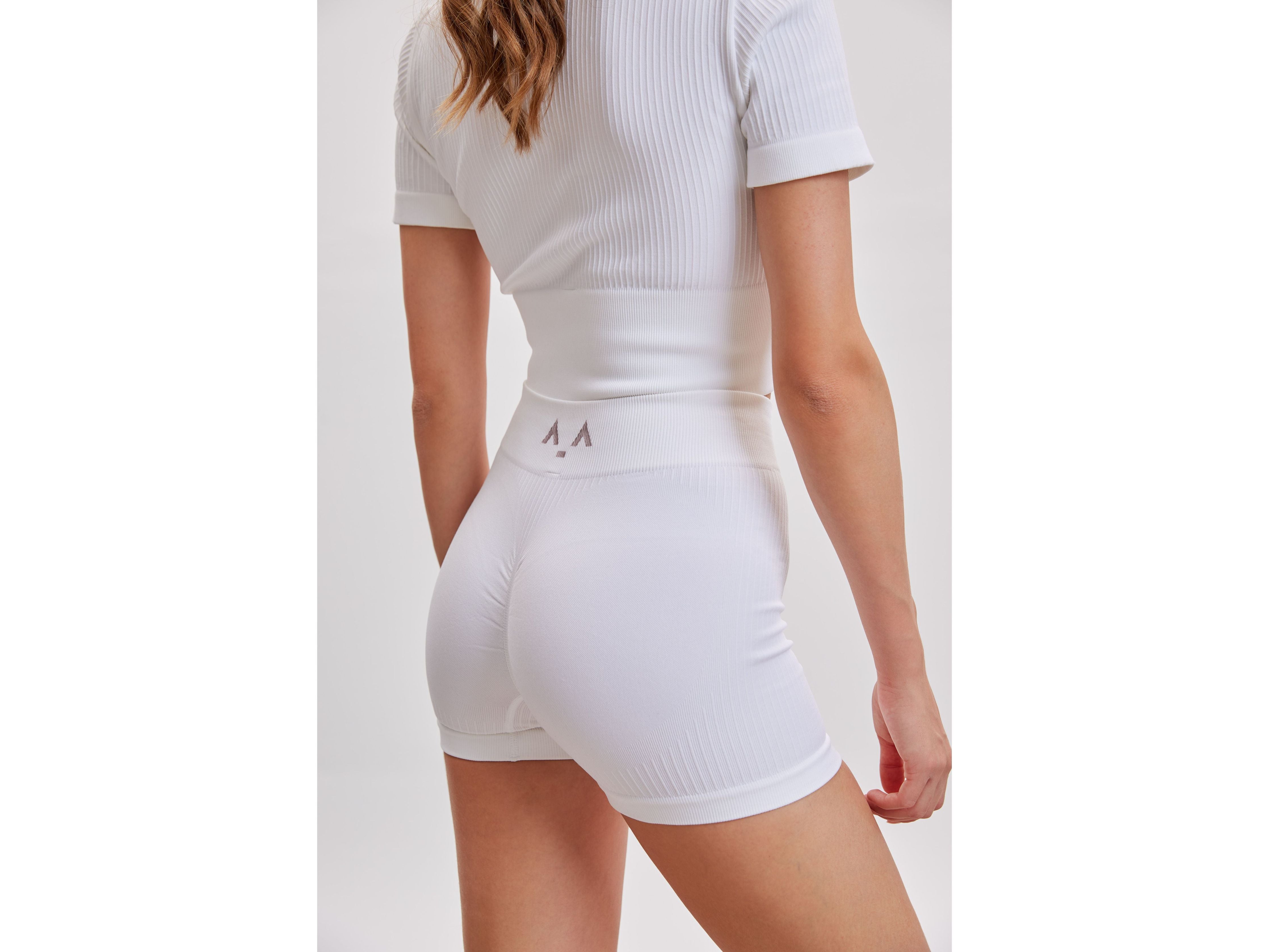 Ribbed Seamless Sculpt Shorts