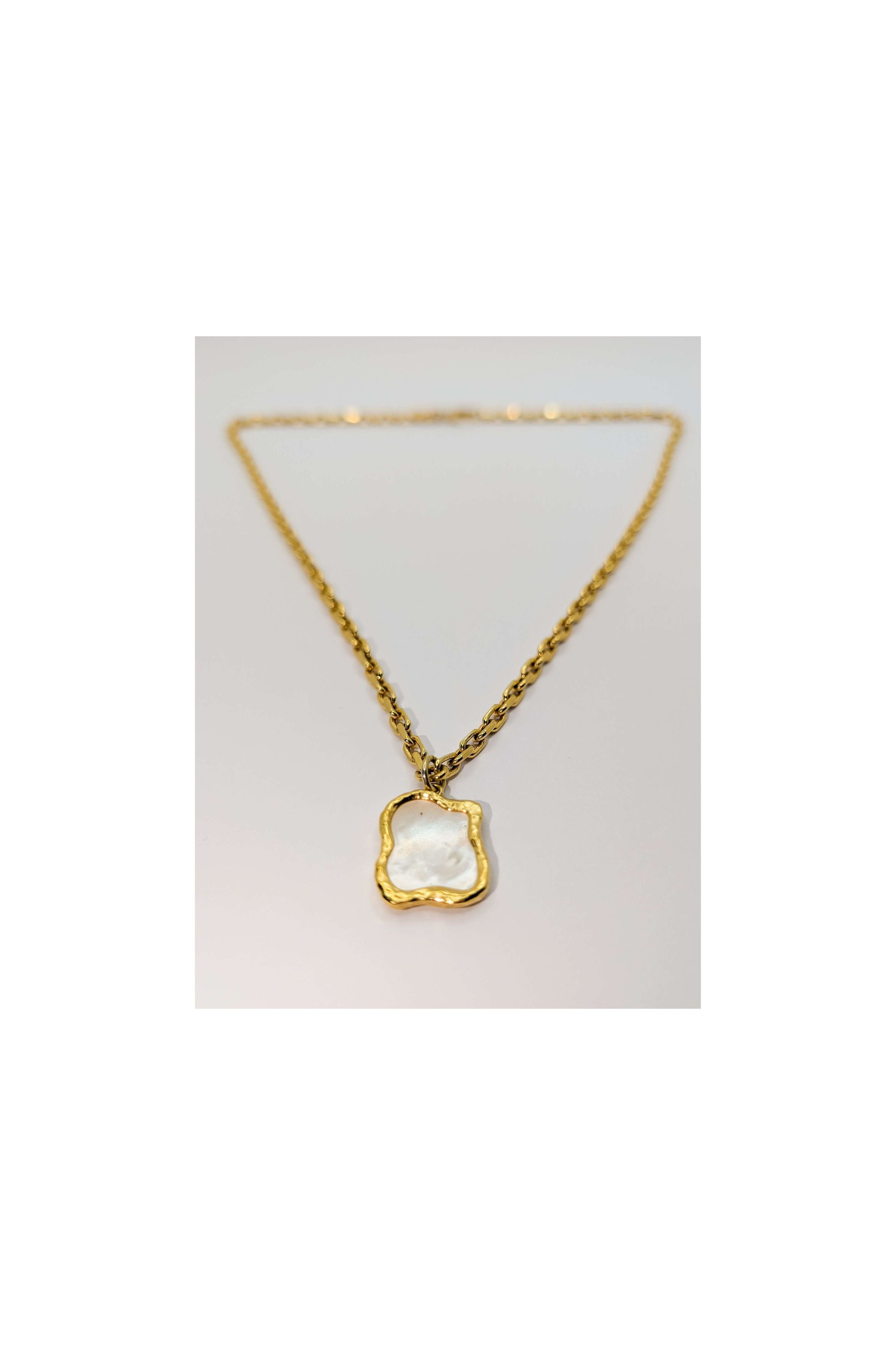 Gold Shelly Mother of Pearl Textured Bezel Necklace