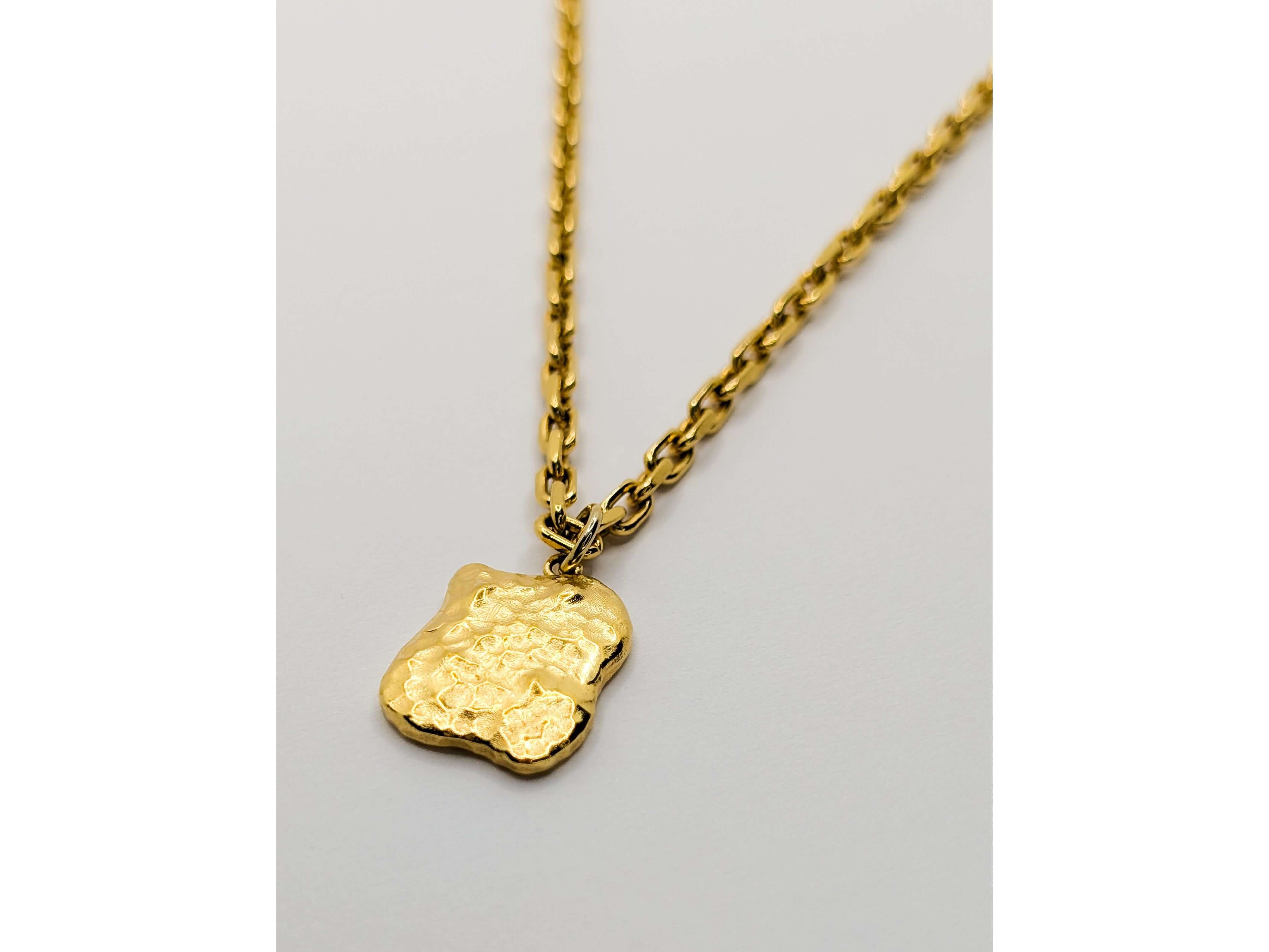 Gold Shelly Mother of Pearl Textured Bezel Necklace