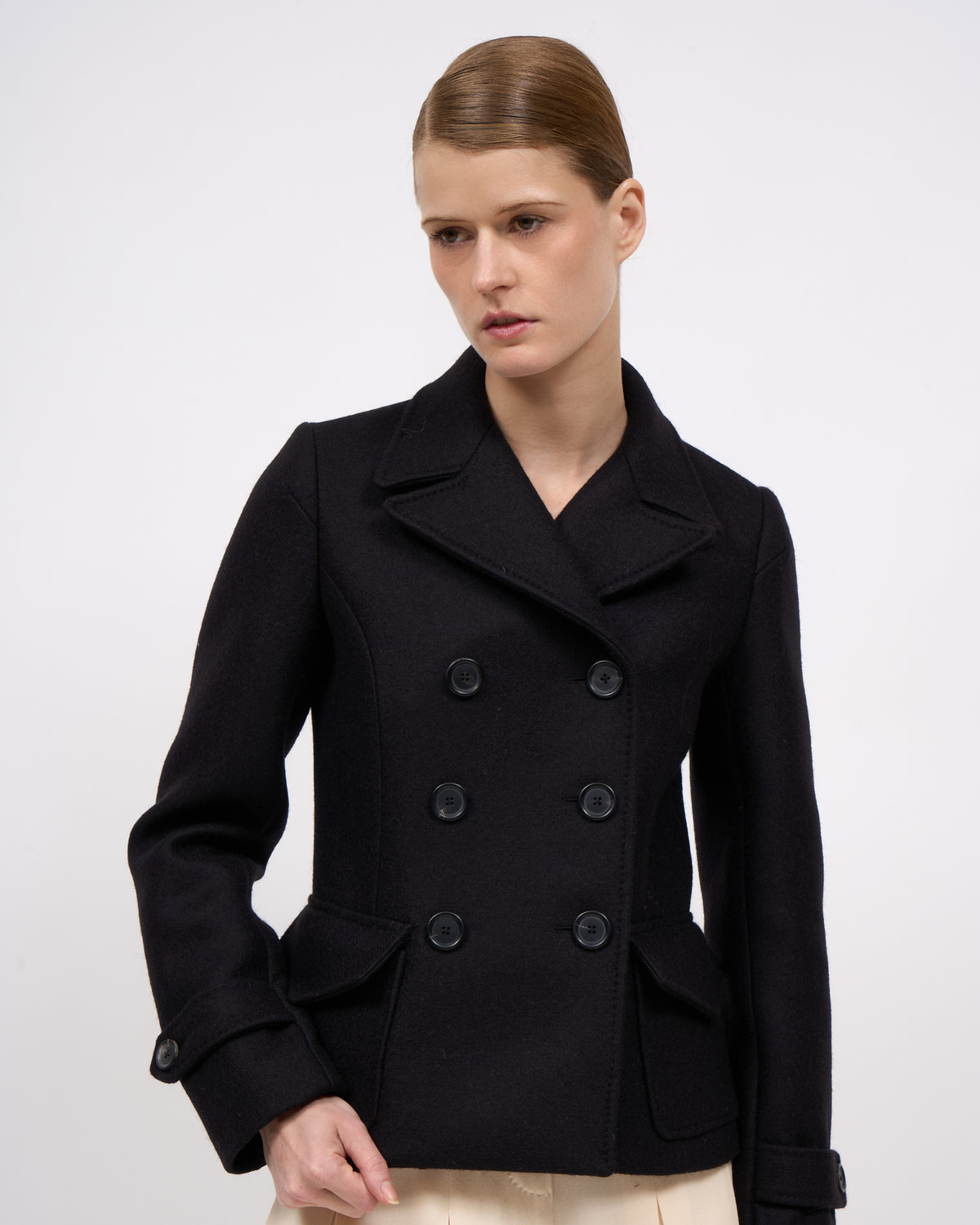 VESTE