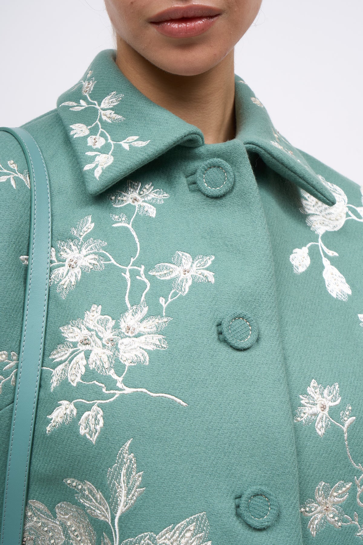VESTE