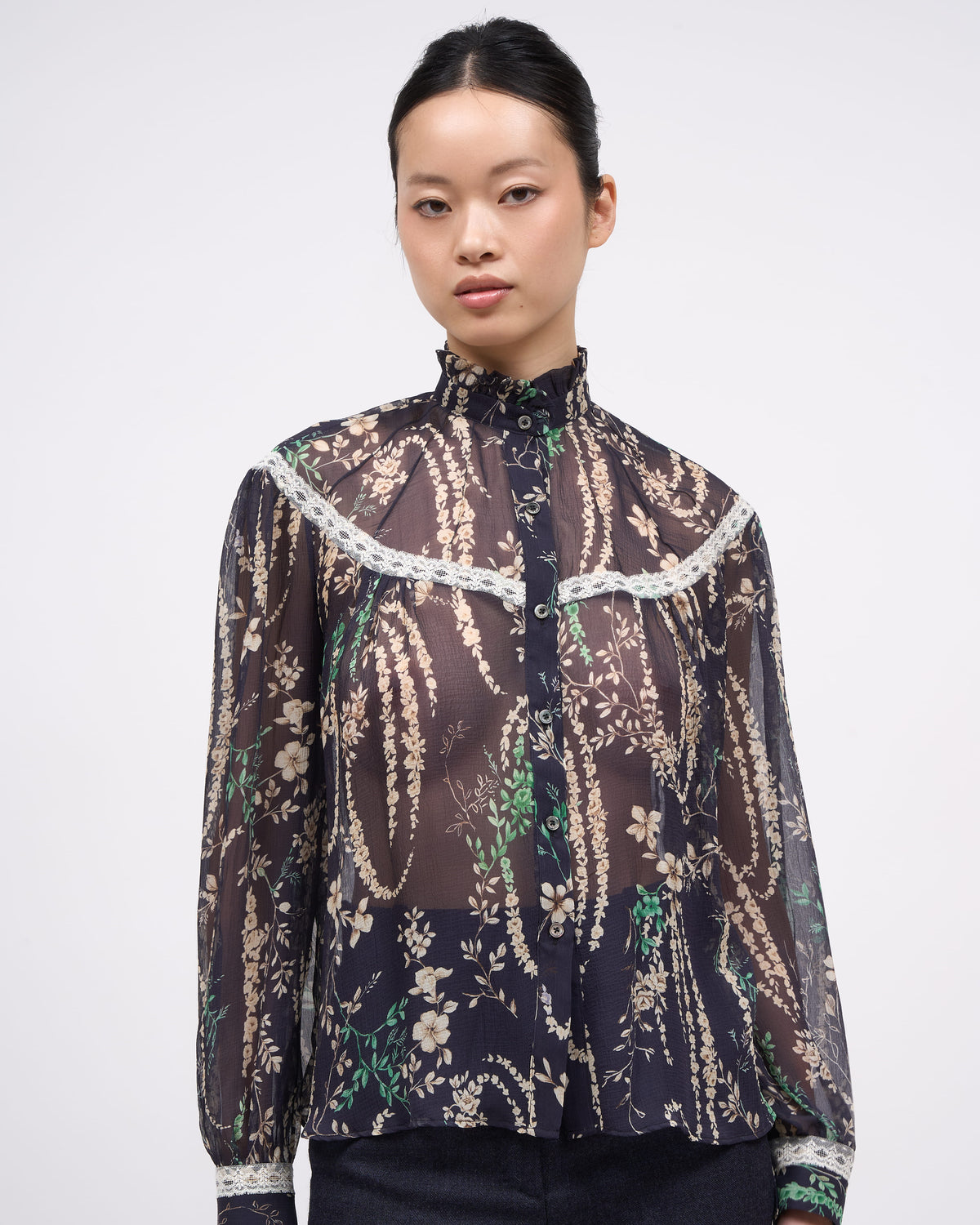 BLOUSE