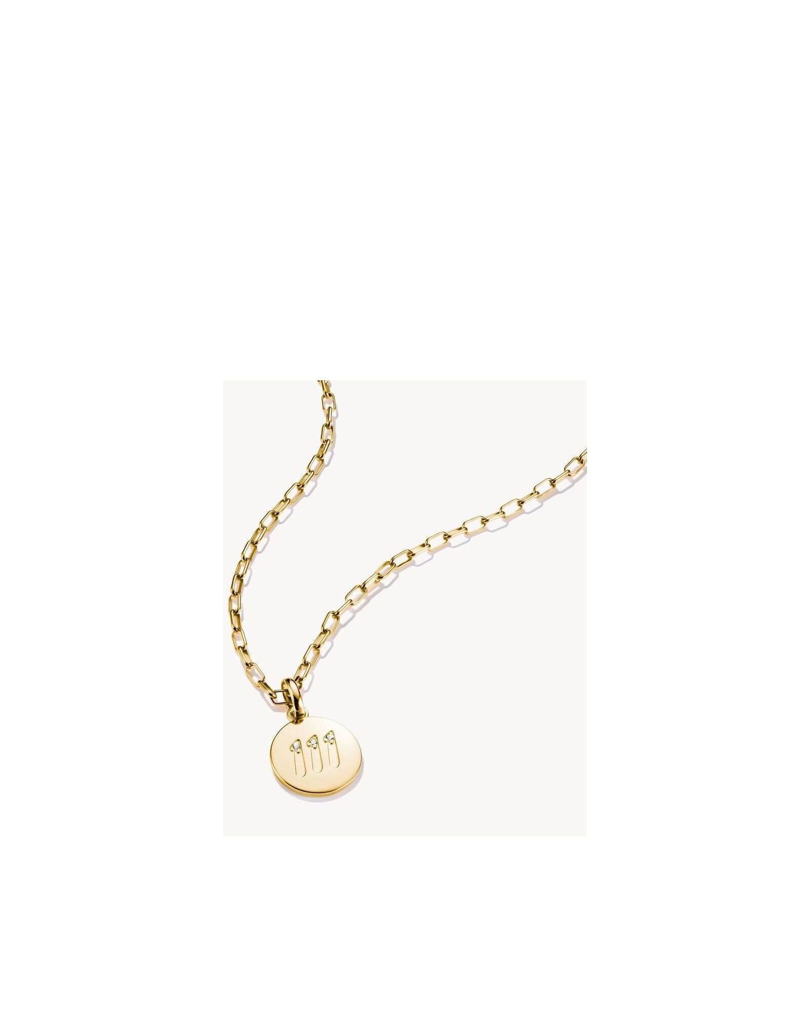 Pendentif charm numéro angélique 111 en plaqué or avec trois pierres blanches en zirconium sur chaîne dorée.
