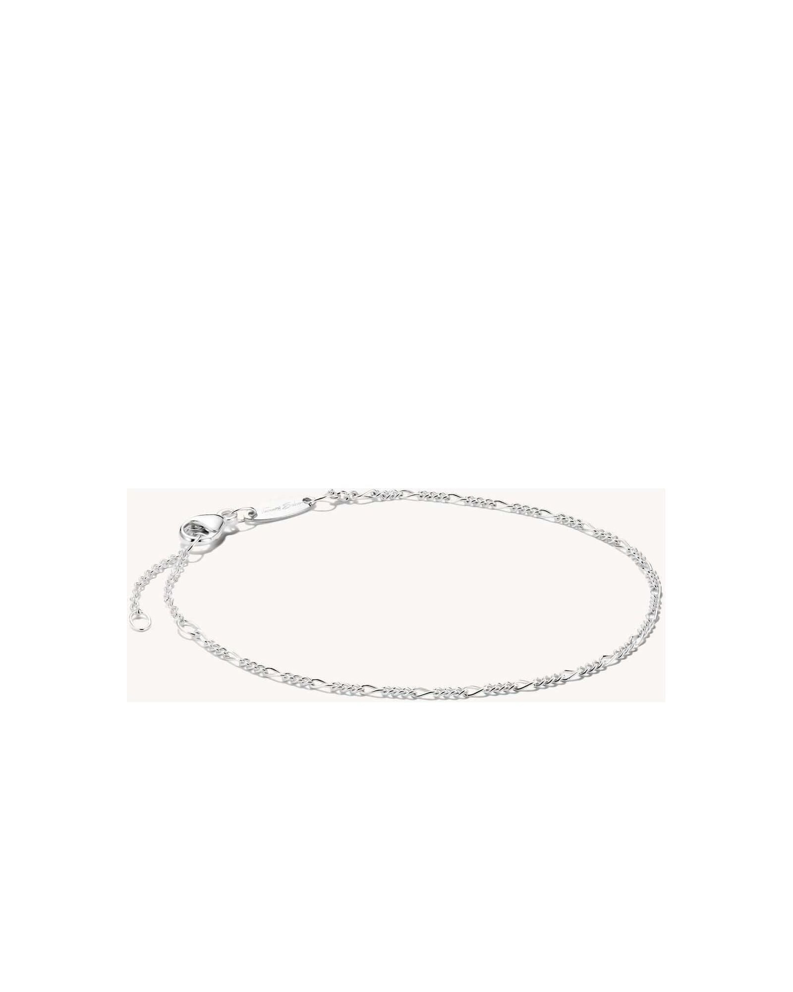 Bracelet charm design Figaro en argent 925 recyclé avec maillons ovales et chaînette d'extension.