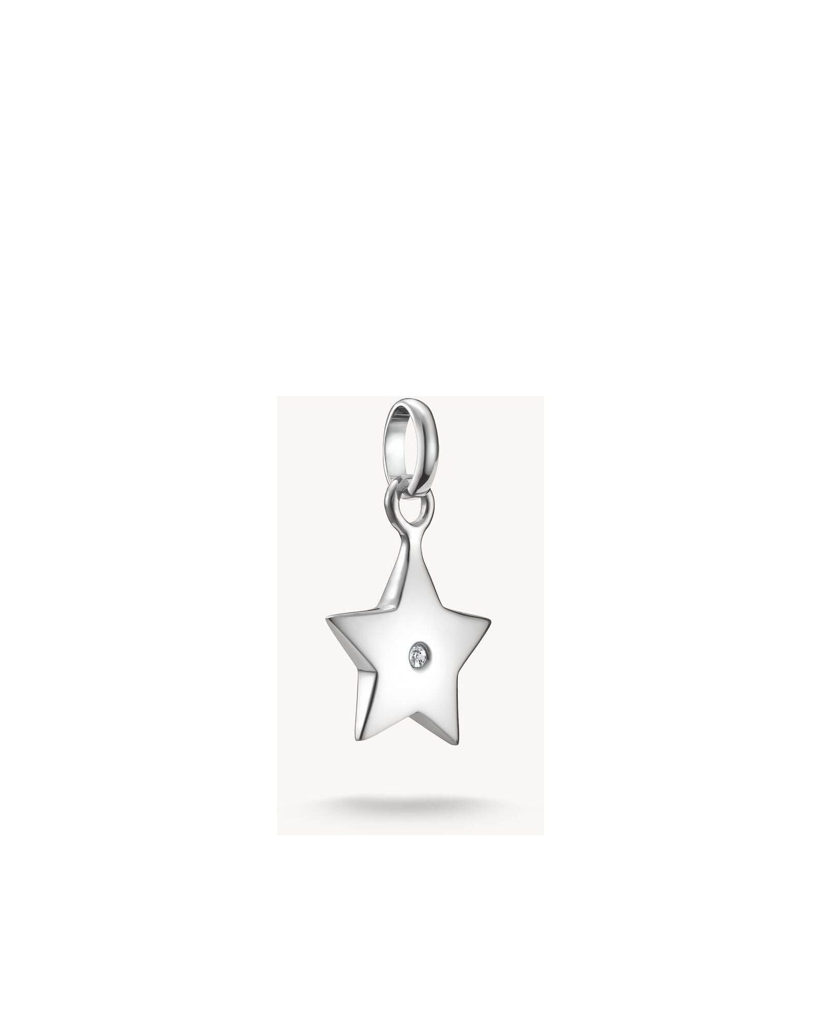 Pendentif charm en forme d'étoile en argent recyclé avec zircon blanc, symbole de lumière et espoir.