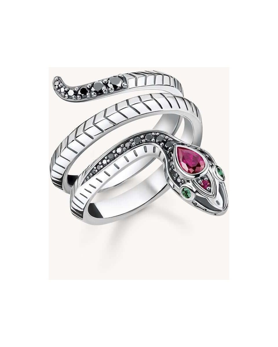 Bague serpent enroulée ornée de pierres noires et centrale en goutte, symbole de séduction et protection.