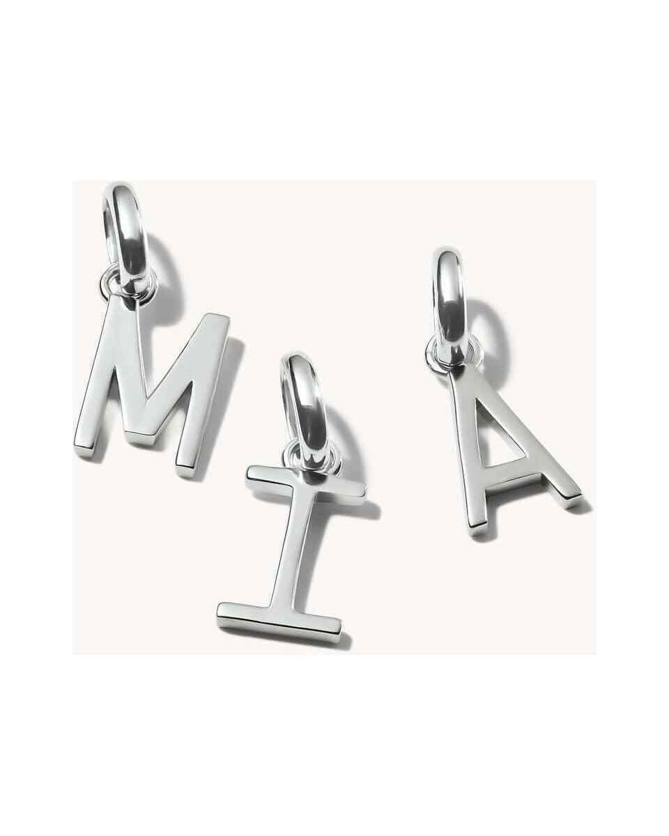 Pendentif charm en argent 925 représentant les lettres M, I, A, pour personnaliser vos bijoux.
