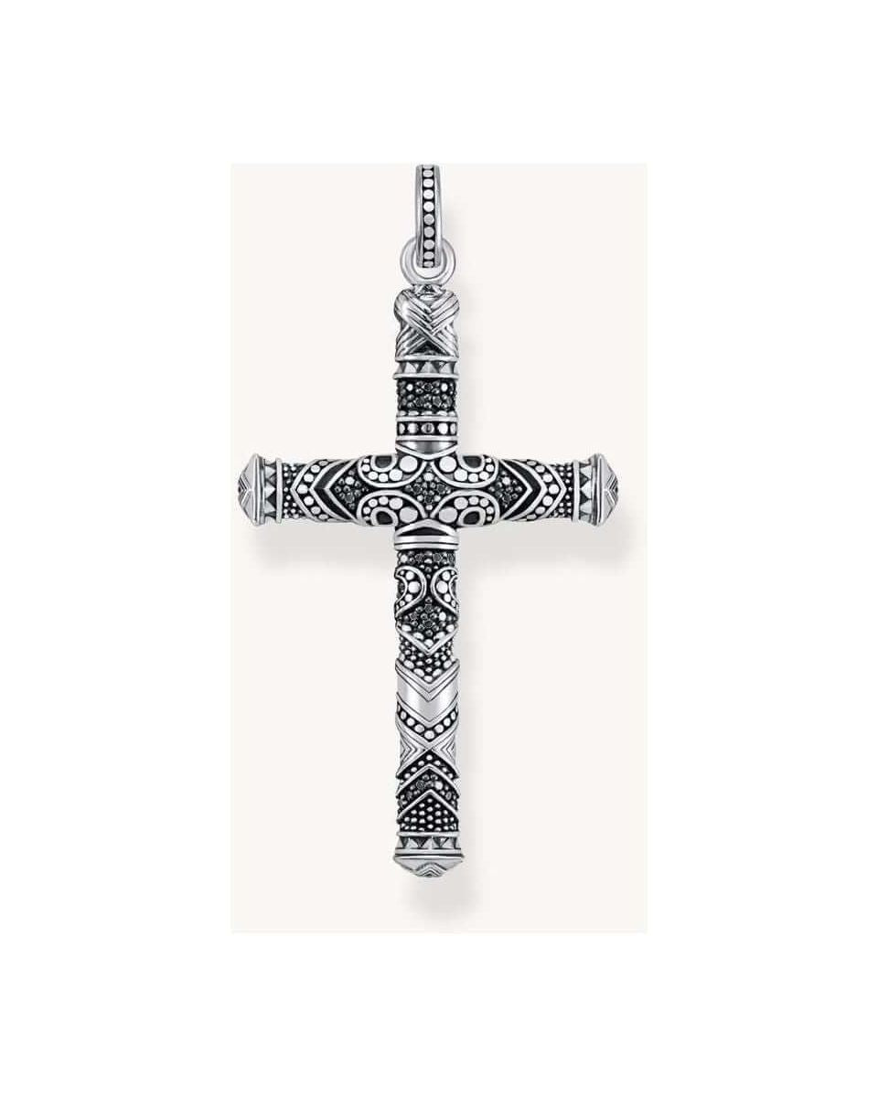 Pendentif croix maori petite en argent avec motifs ethniques, élégant et chargé de sens.