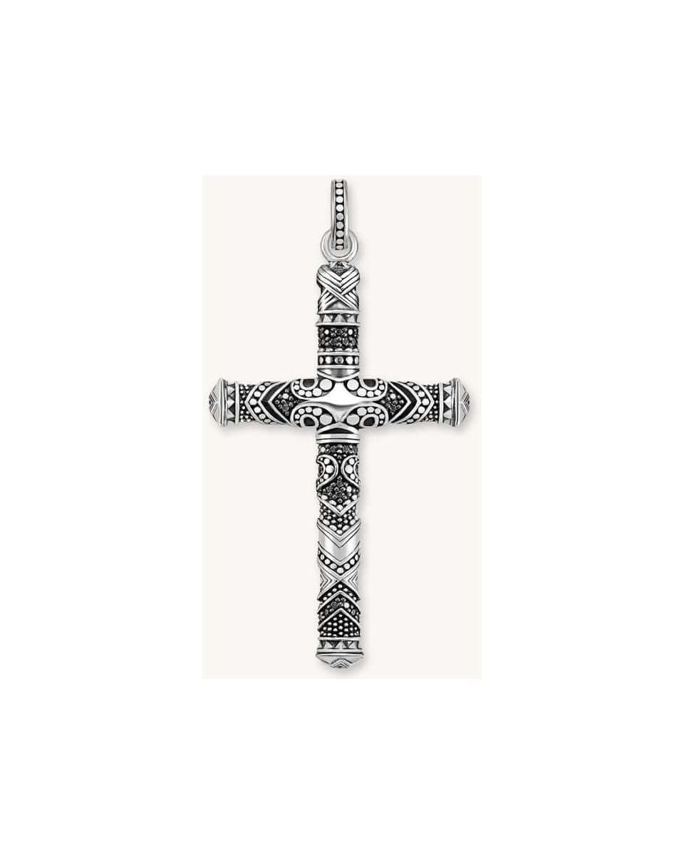 Pendentif croix maori petite avec motifs ethniques, élégant et traditionnel, en métal travaillé.