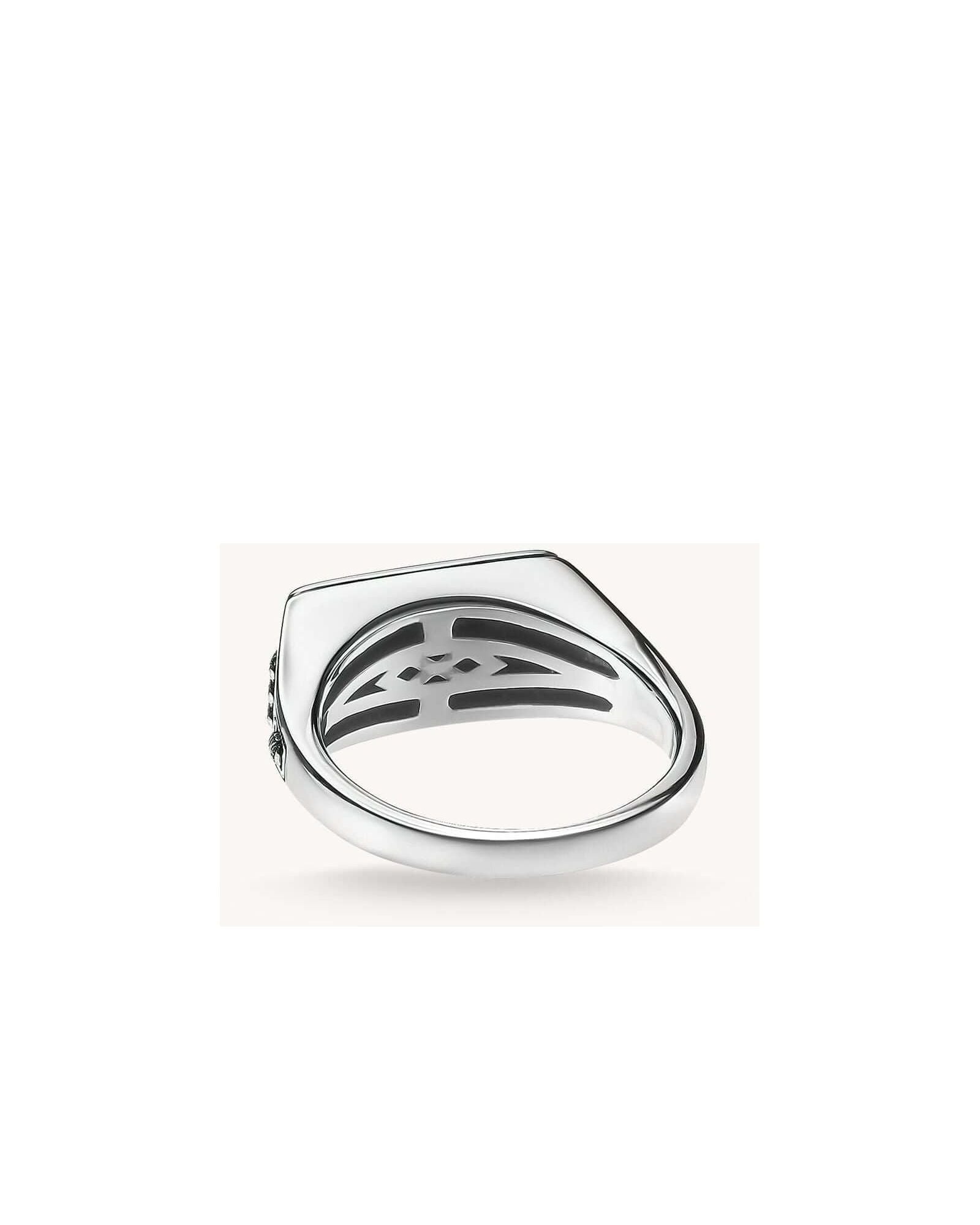Bague collège ring en argent, design iconique avec gravure, inspirée des bagues universitaires américaines.