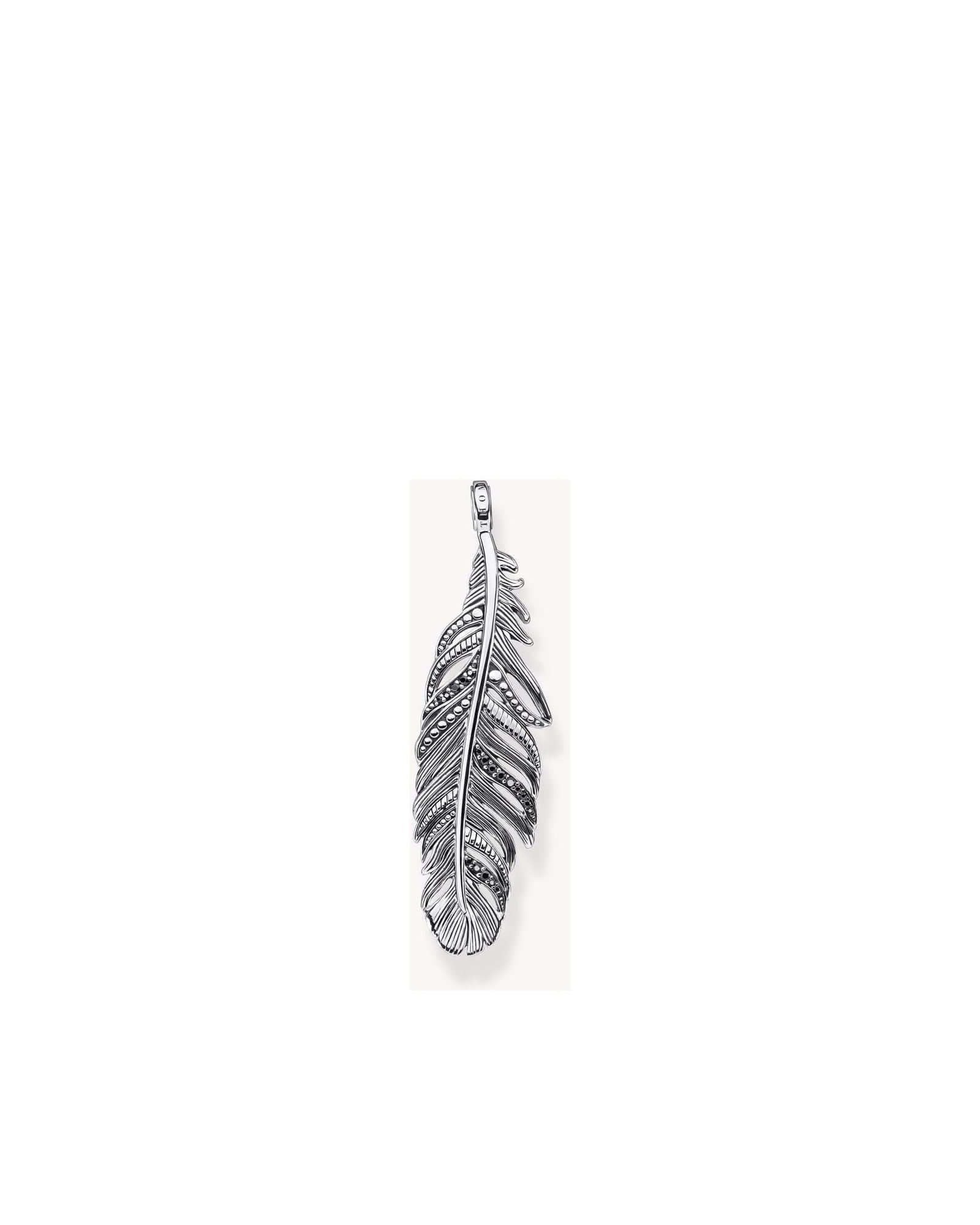 Pendentif plume en argent sterling noirci avec oxydes de zirconium noirs, élégant et polyvalent.