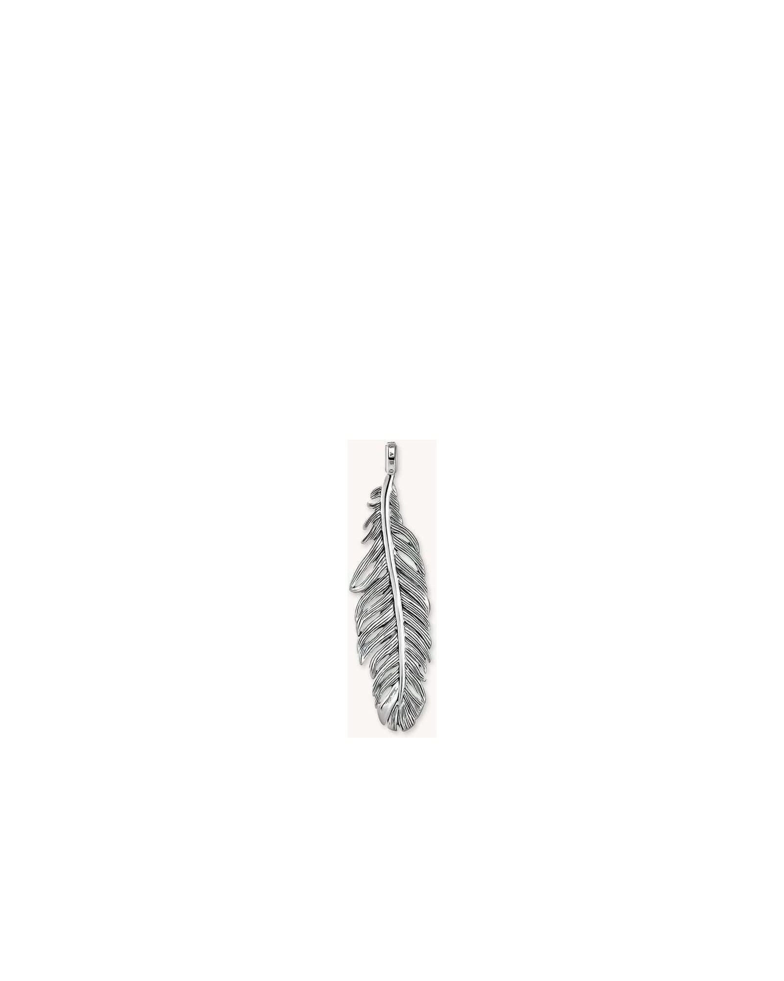 Pendentif plume en argent sterling noirci de THOMAS SABO, élégant et finement travaillé à la main.