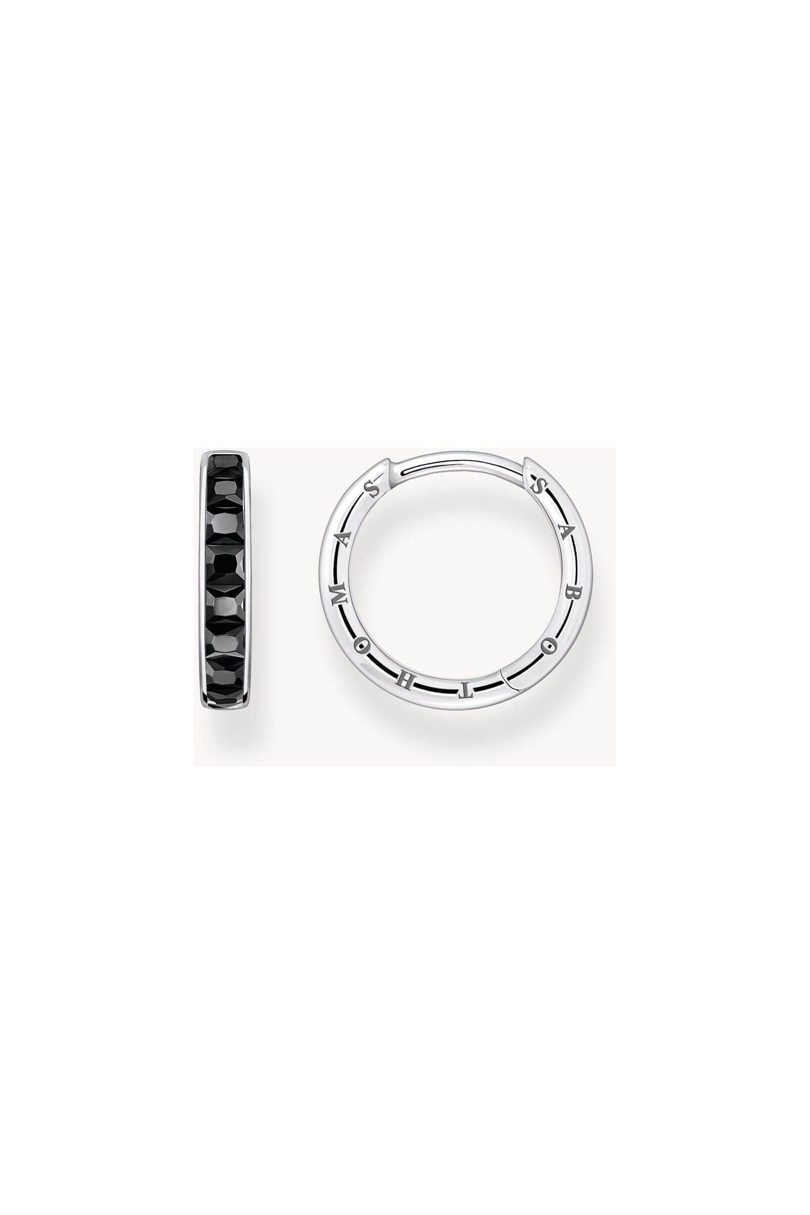 Créoles en argent sterling avec zircones noires taille princesse, design moderne et élégant.