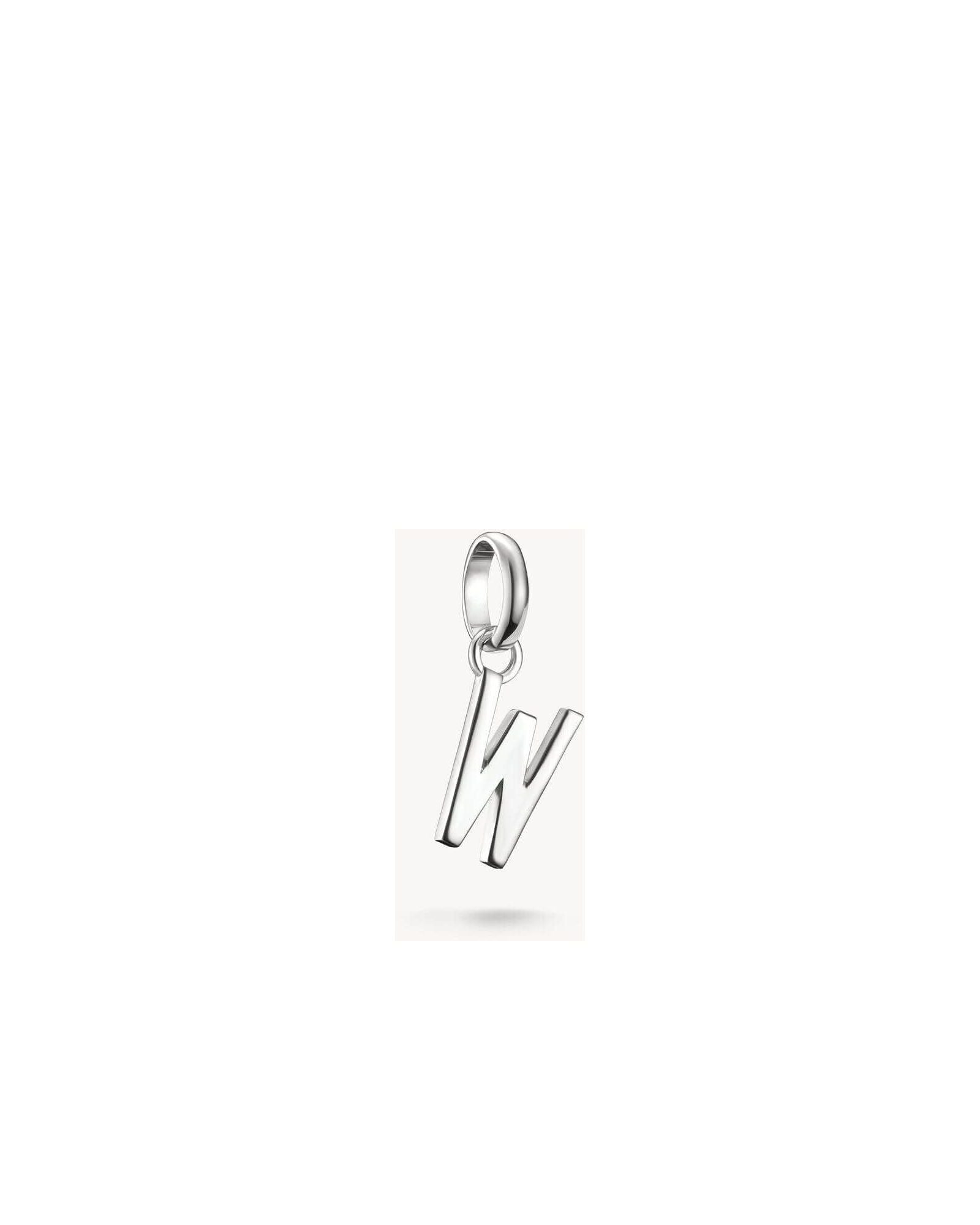 Pendentif charm lettre 'W' en argent 925 recyclé, design rectiligne pour personnaliser vos bijoux.