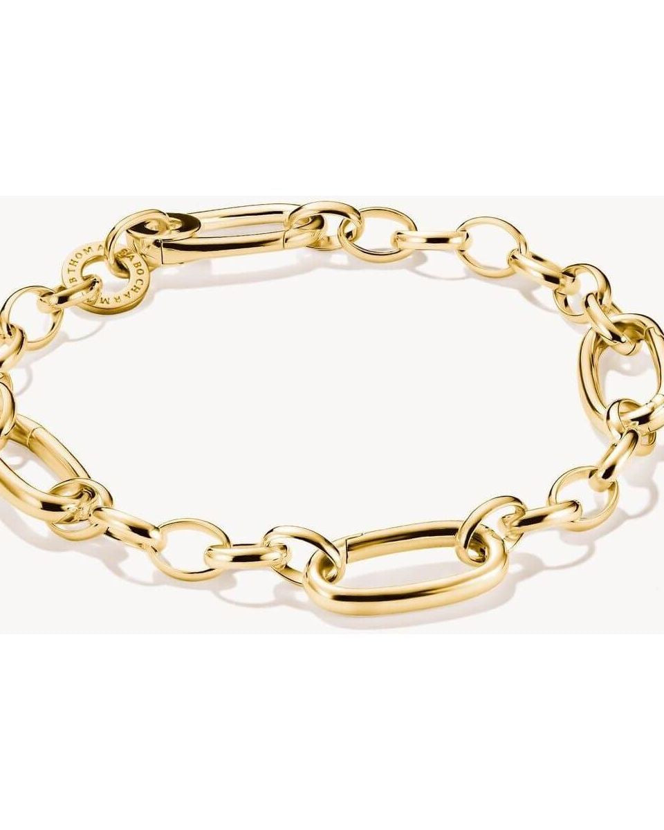 Bracelet charm en plaqué or avec trois Connect Links, design élégant et durable en argent 925 recyclé.