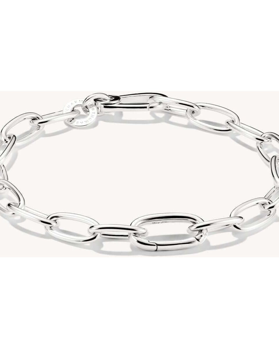 Bracelet charm en argent 925 recyclé avec maillons ovales pour charms personnalisés.