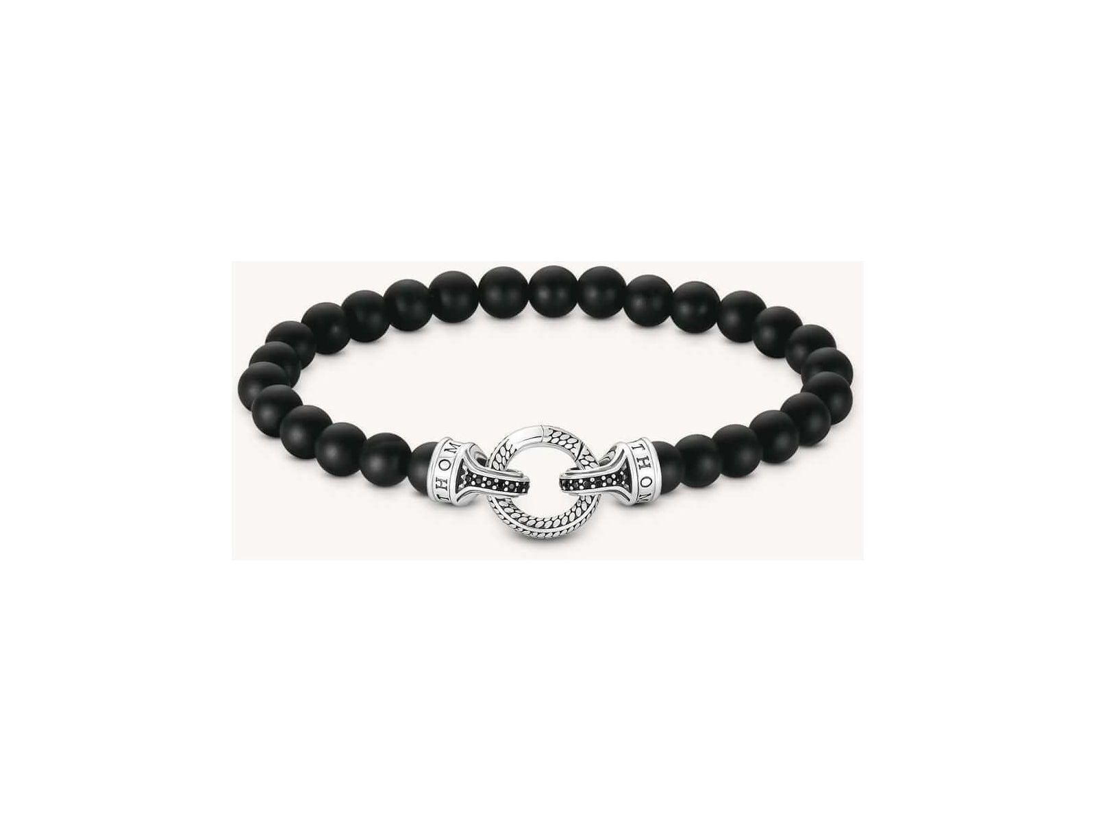 Bracelet en beads d'obsidienne noire mate avec fermoir en argent recyclé et embouts en zirconium noir.