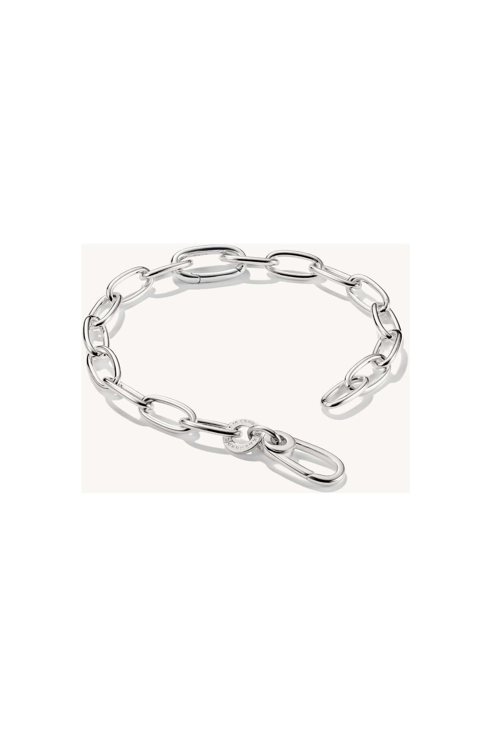 Bracelet charm en argent 925 recyclé avec maillons ovales et connect link, idéal pour personnaliser votre style.