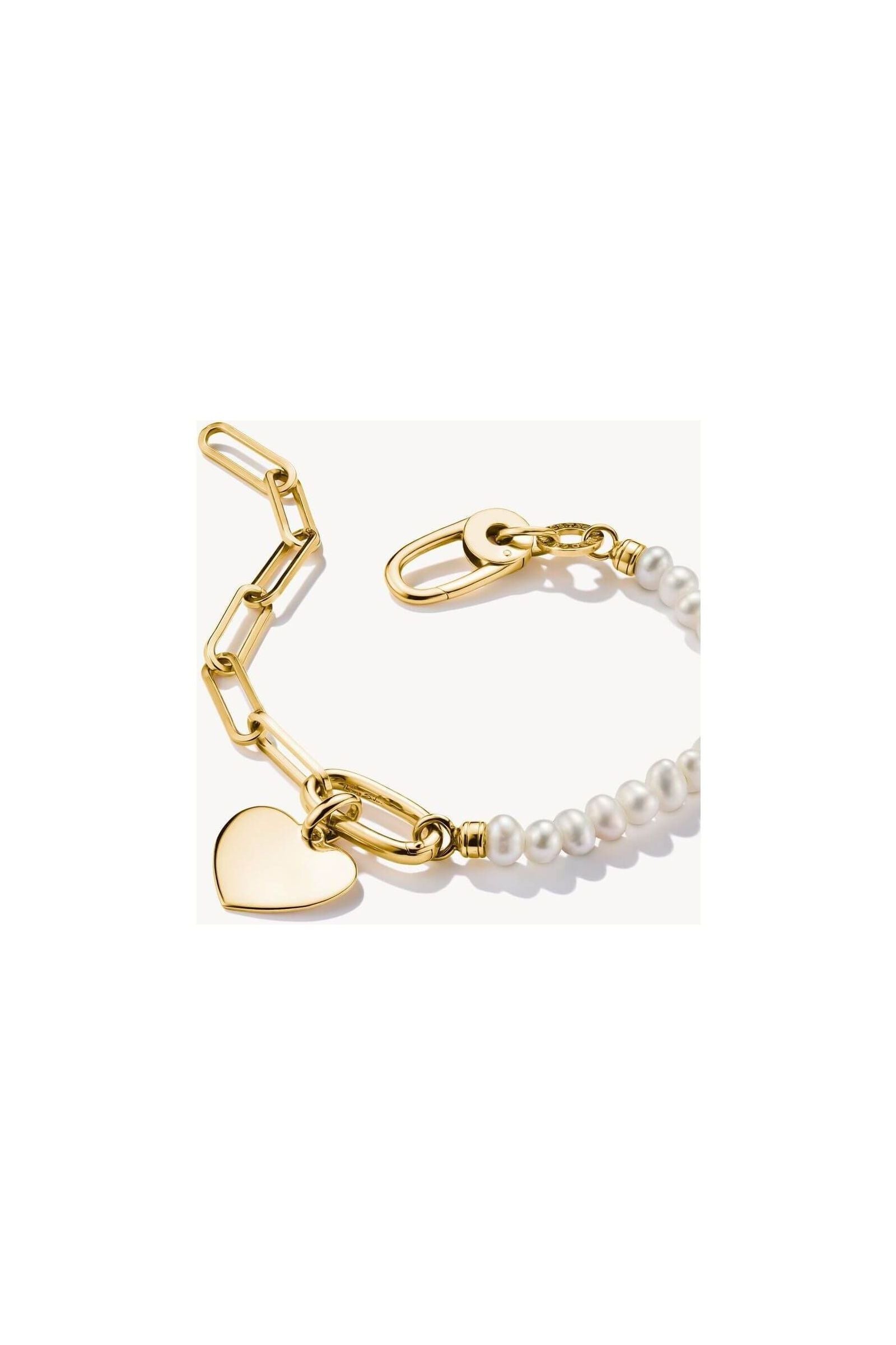 Bracelet charm avec maillons paperclip, perles d'eau douce et connect link plaqué or.