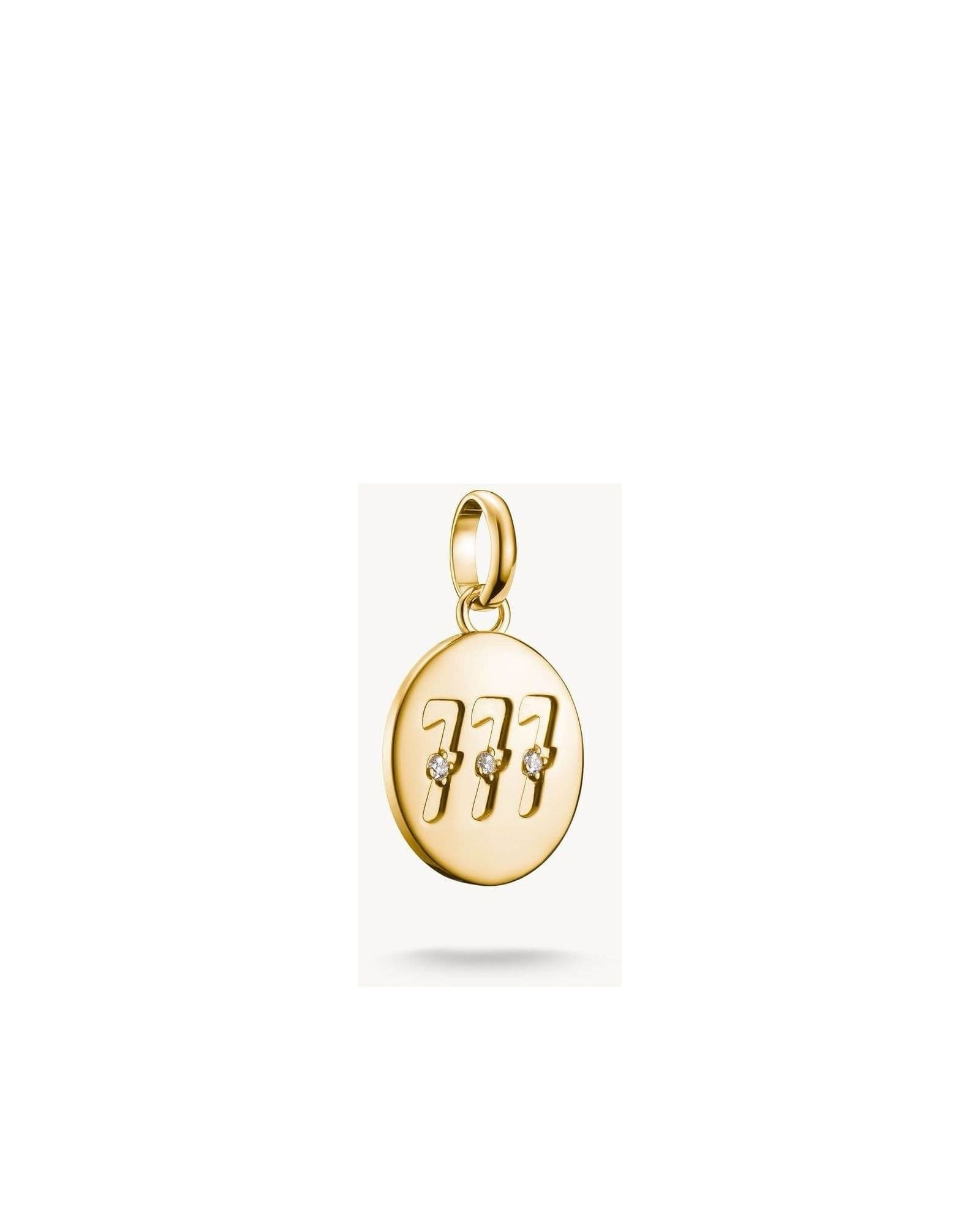 Pendentif charm numéro angélique 777 en plaqué or, orné de trois pierres blanches en zirconium.