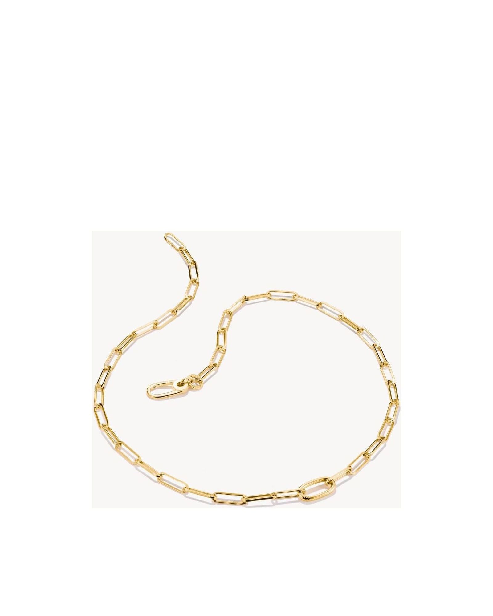 Collier Charm Paperclip en or plaqué avec maillons délicats et fermoir mousqueton.