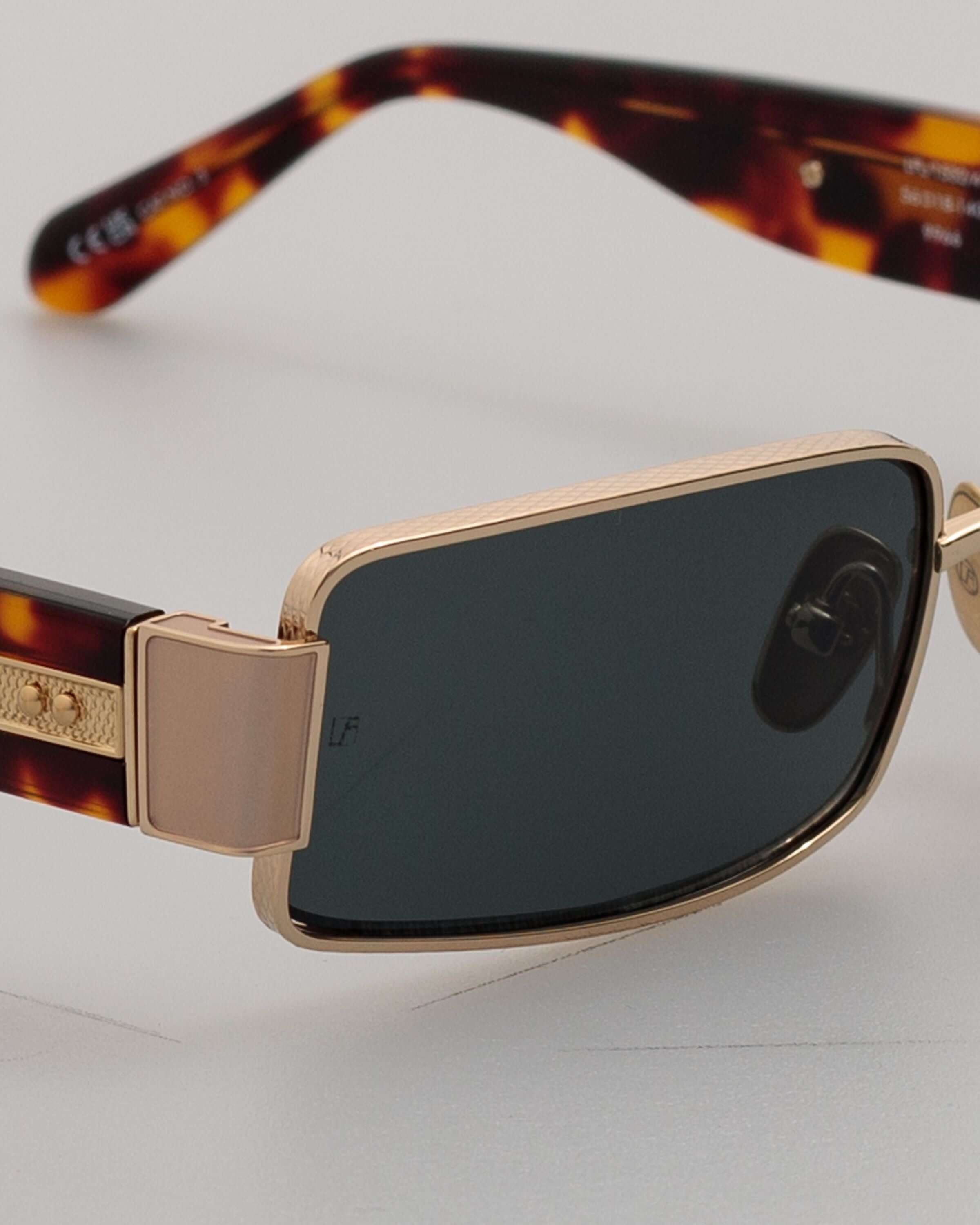 KAIA LIGHT GOLD/ DARK T-SHELL/ DEEP GREEN