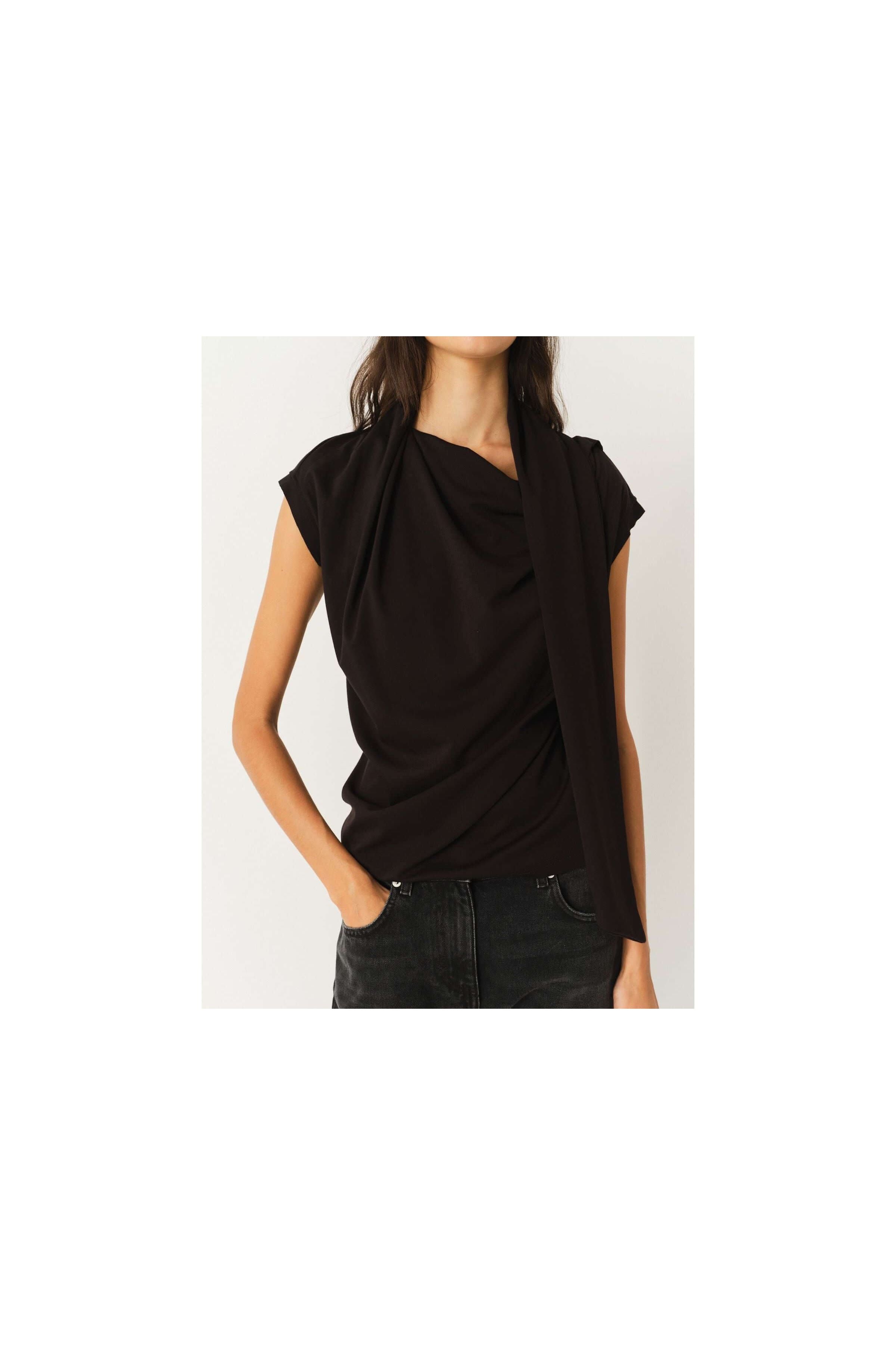 Scarf Tee