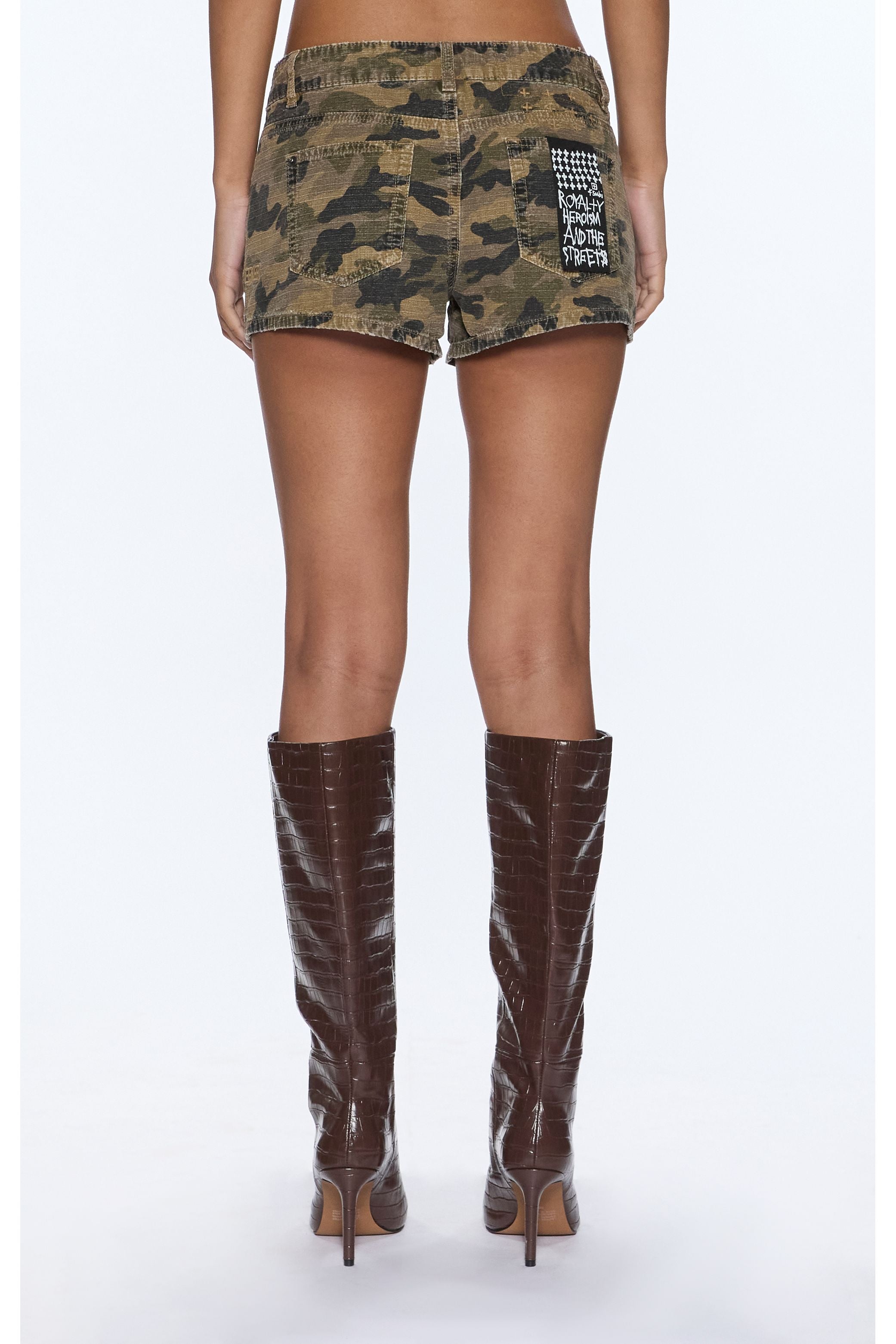 micro short camo