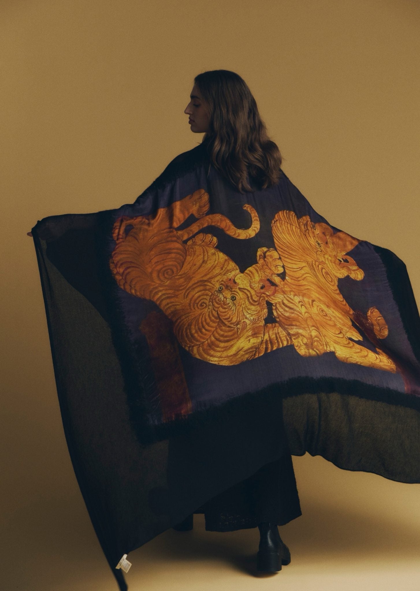 MIRROR IN THE SKY : Accessoires Textiles Poétiques