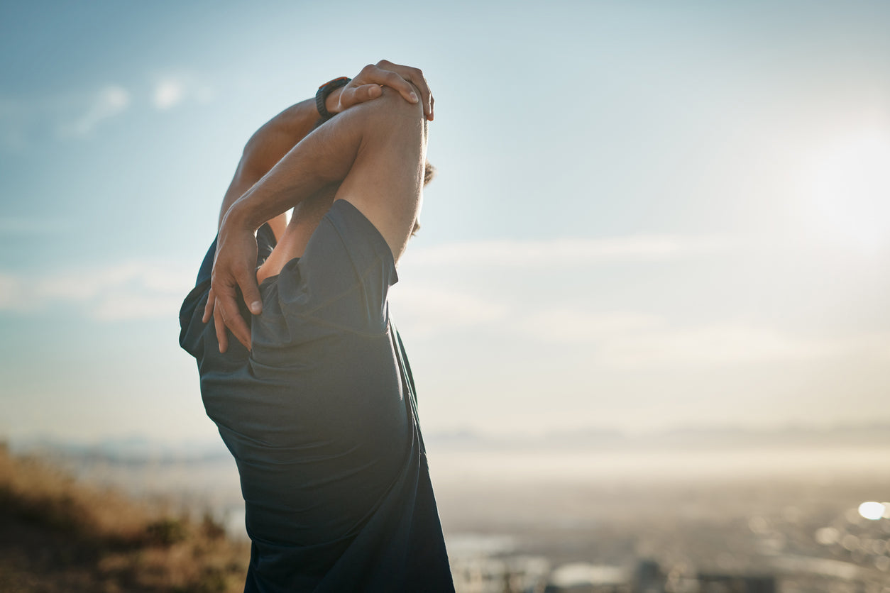 Collection pulls sweats T-shirts casual sportswear hommes : hoodies jean, sweats délavés, cardigans denim. Style urbain confort tradition workwear.