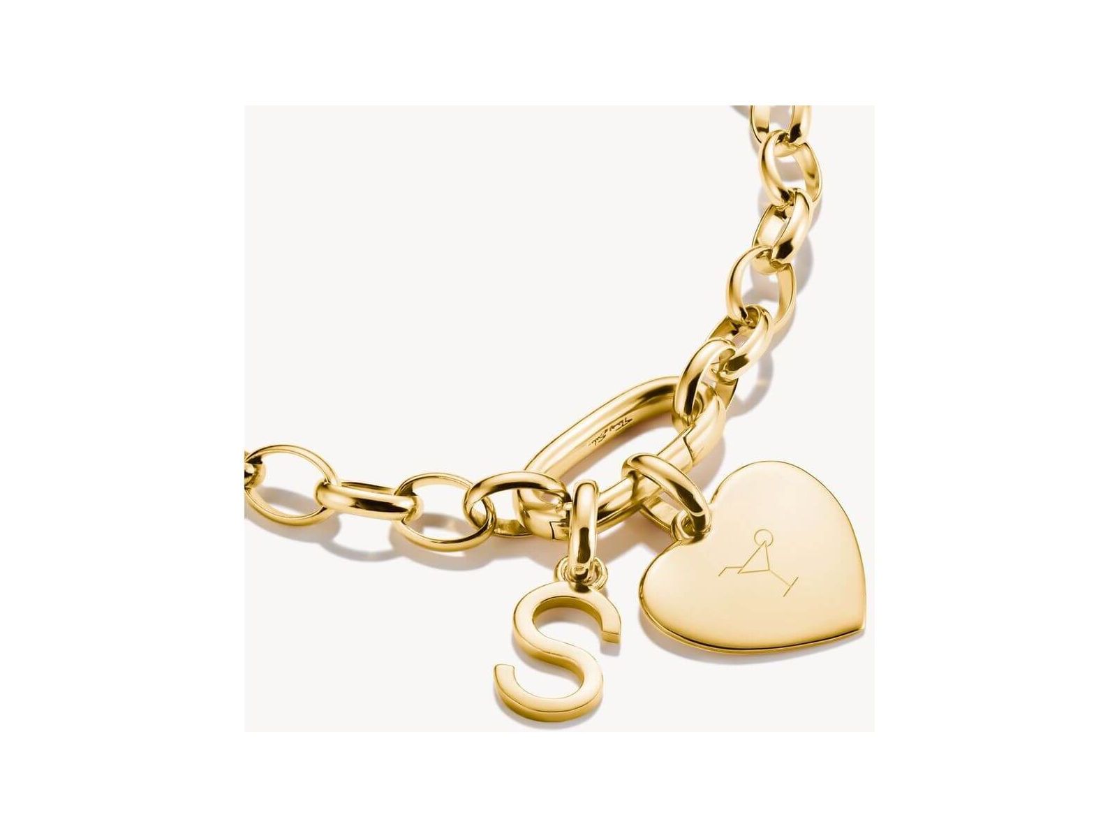 Pendentif charm cœur plaqué or, personnalisable avec initiale, élégant collier en argent recyclé.