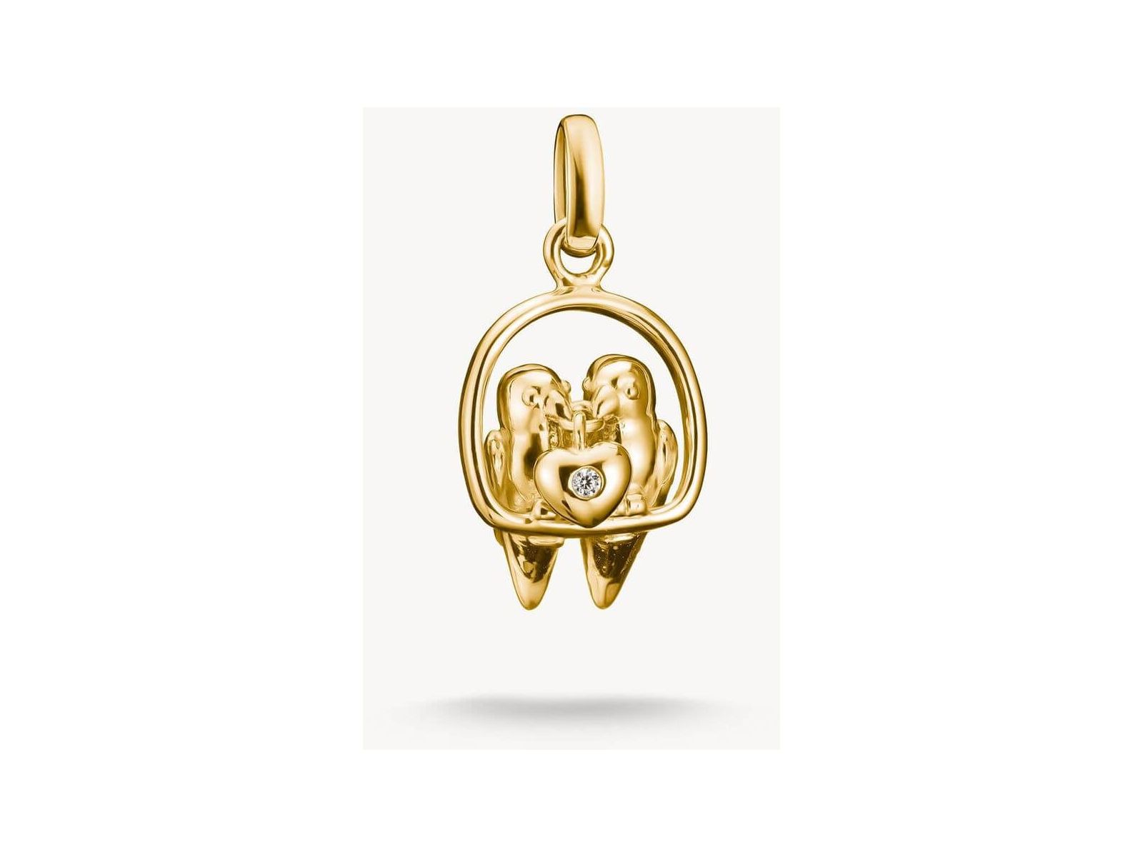 Pendentif charm Tourtereaux Connect en plaqué or, avec deux oiseaux et cœur en zircon blanc, élégant et symbolique.