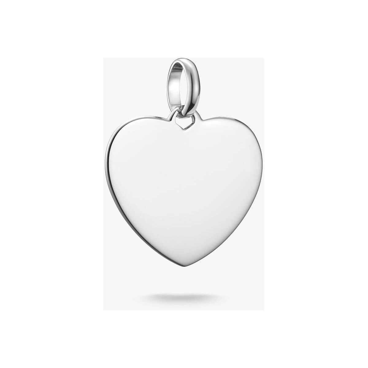 Pendentif charm en argent en forme de cœur, personnalisable avec gravure.