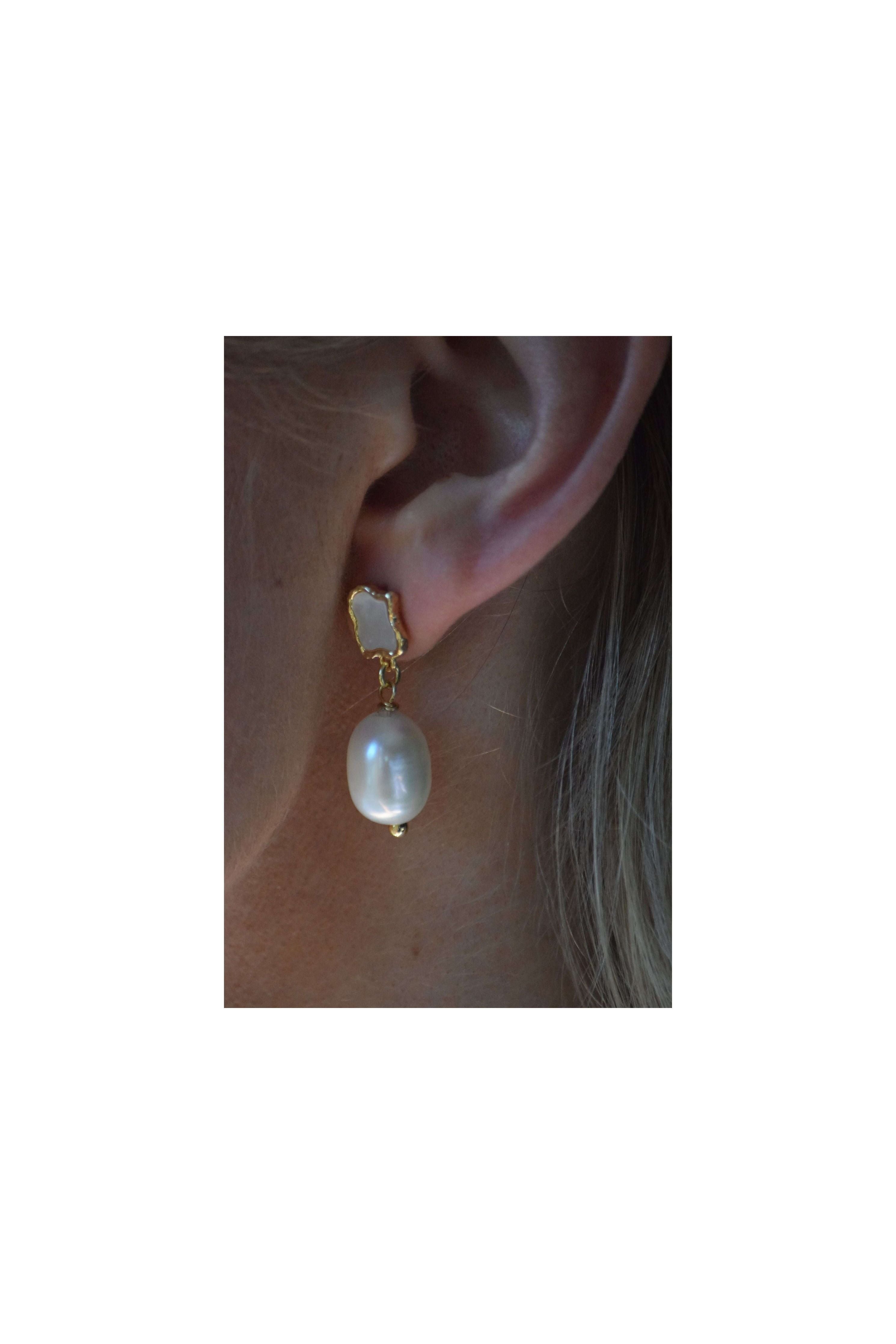 Gold Shelly Textured Mother of Pearl Drop Earrings