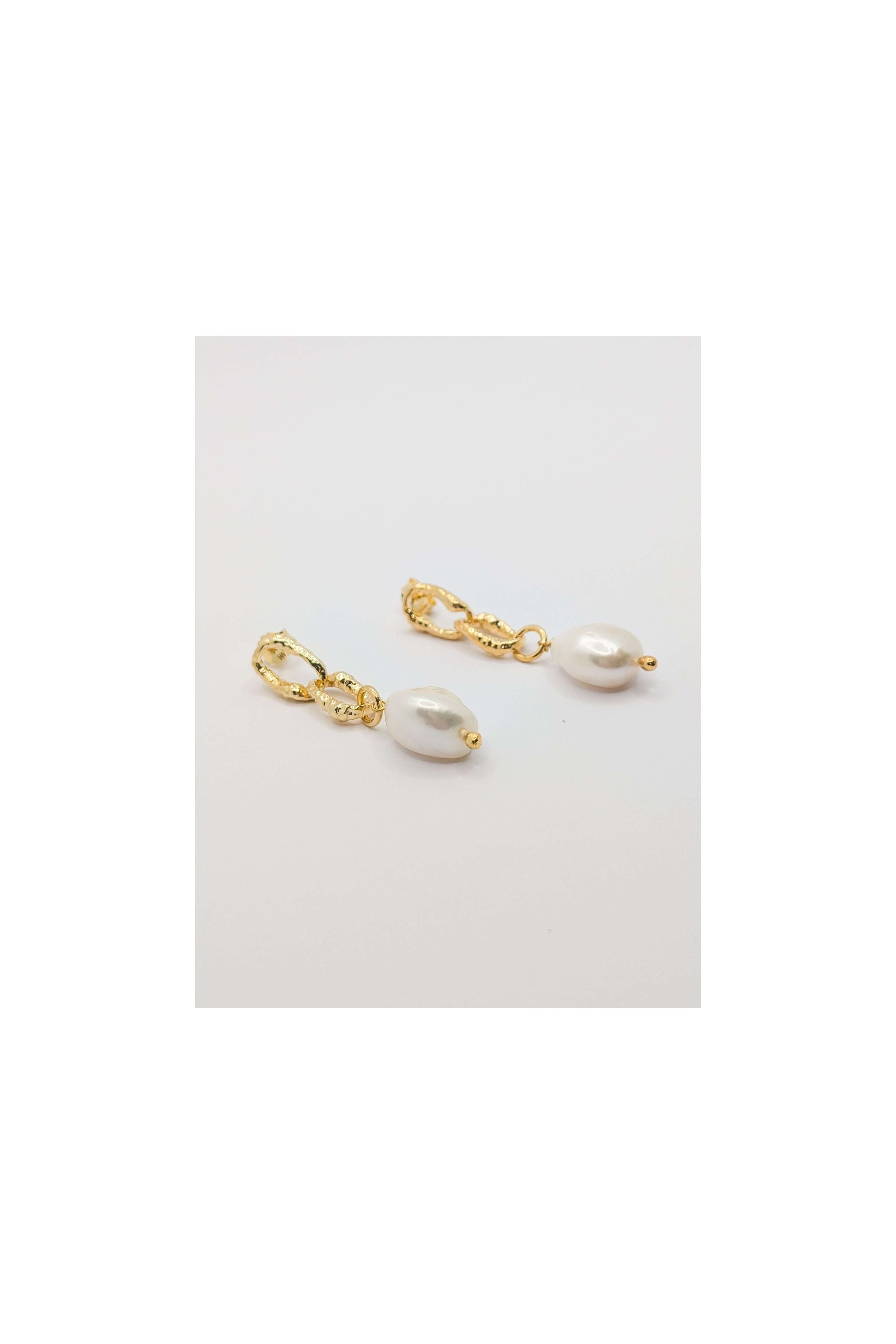 Gold Sandy Textured Chunky Chain Pearl Drop Earrings