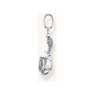 Pendentif Midnight Rose en argent recyclé, symbolisant la beauté et la rébellion, avec détails raffinés.