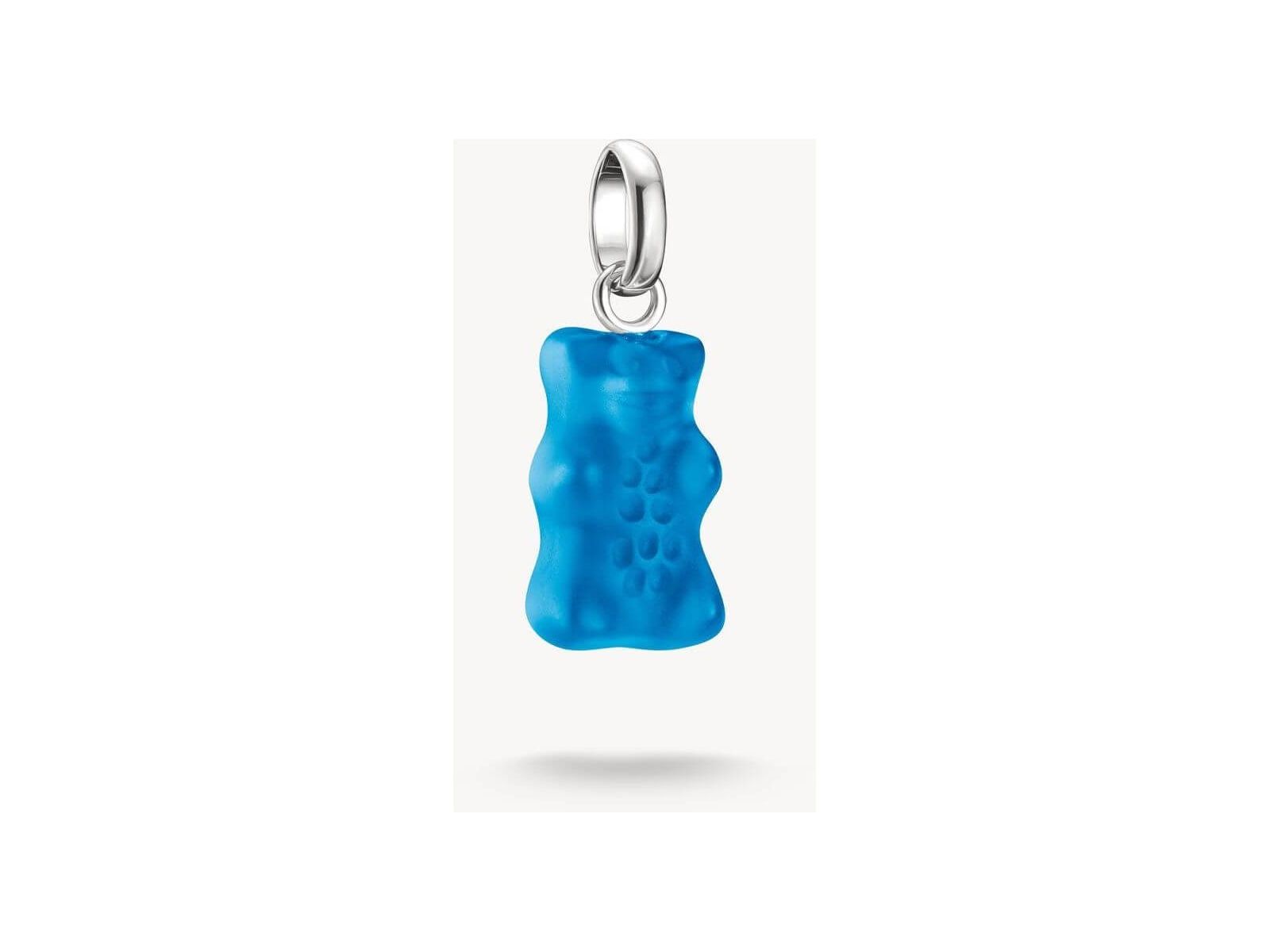 Pendentif charm ours en cristal bleu, inspiré des Goldbears HARIBO, avec attache en argent recyclé.