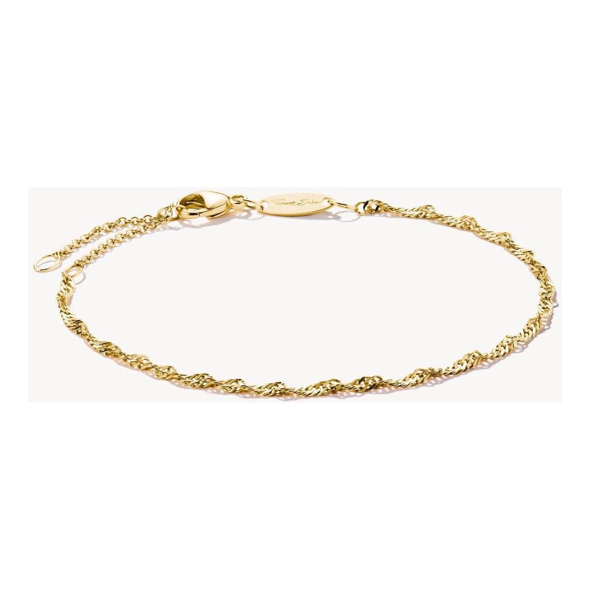 Charm bracelet in gold plating featuring a twisted design, perfect for adding elegance to any outfit.