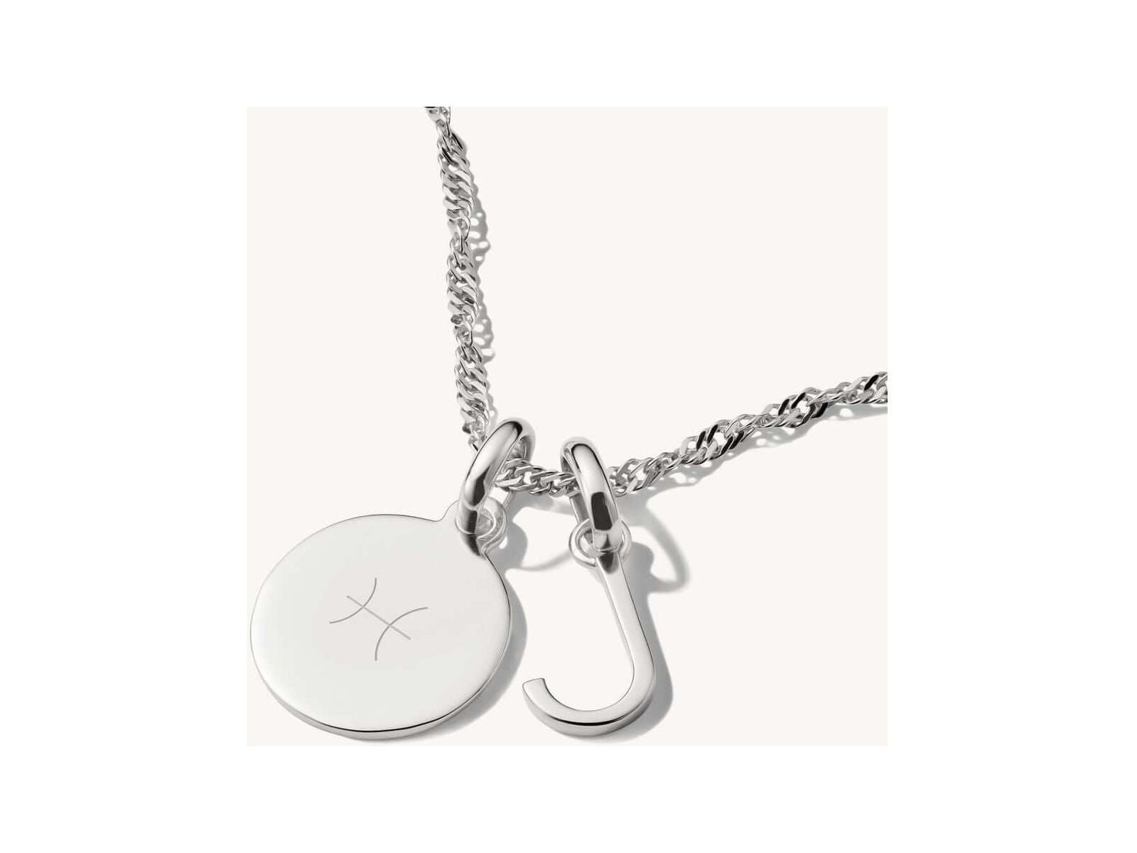 Pendentif médaille Connect Charm en argent recyclé avec charm hook, design épuré et personnalisable.