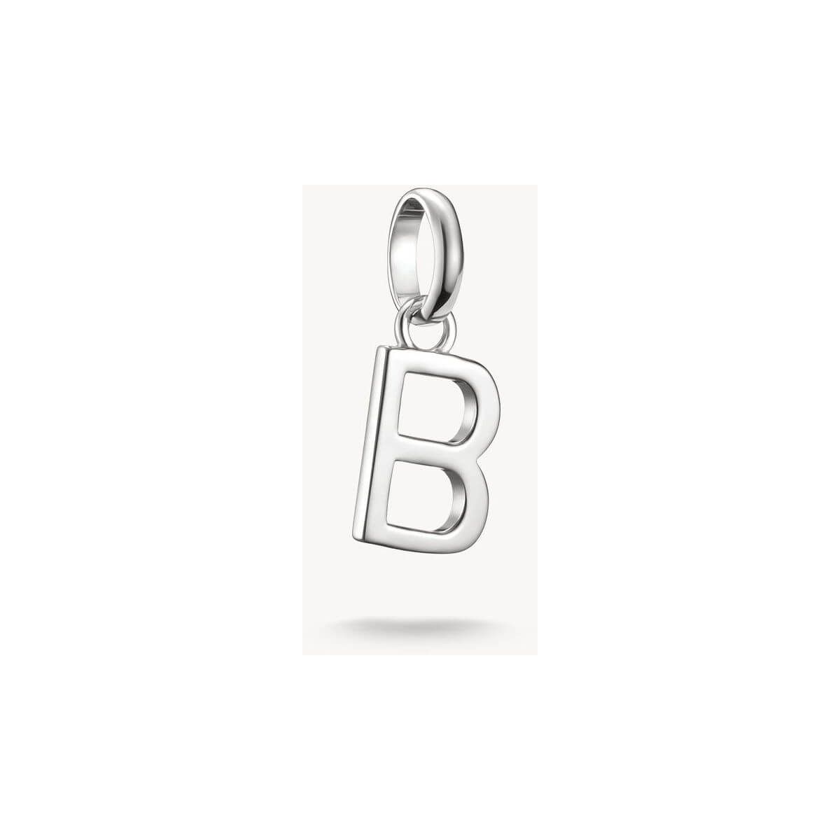 Pendentif charm lettre B en argent 925 recyclé, design moderne pour personnaliser vos bijoux.
