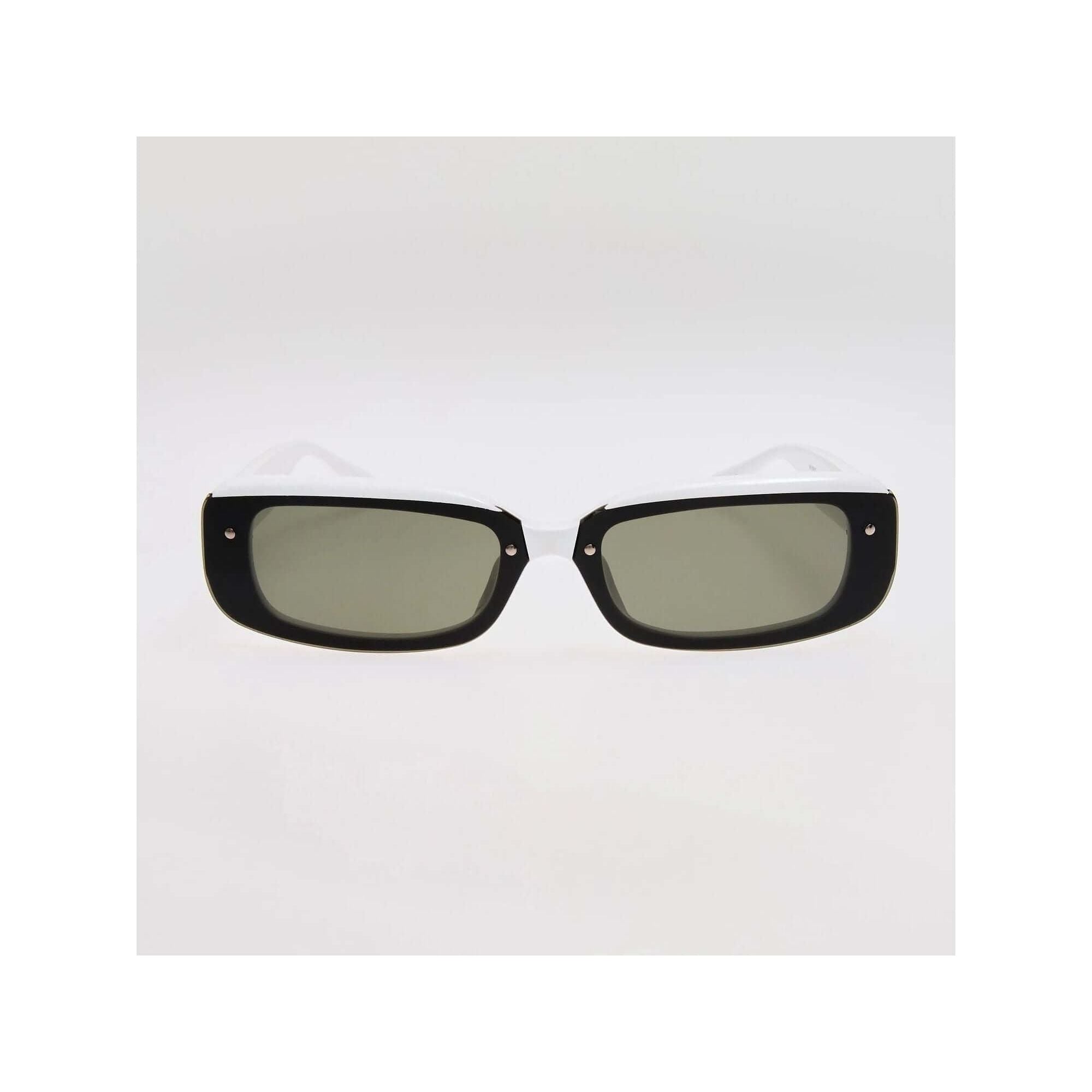 Lunettes de soleil Flick blanches avec verres gris, alliant élégance et protection UV à 100%.