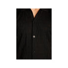 Chemise Matthew homme en polyamide noir, légère et moderne, offrant confort et style pour les journées ensoleillées.