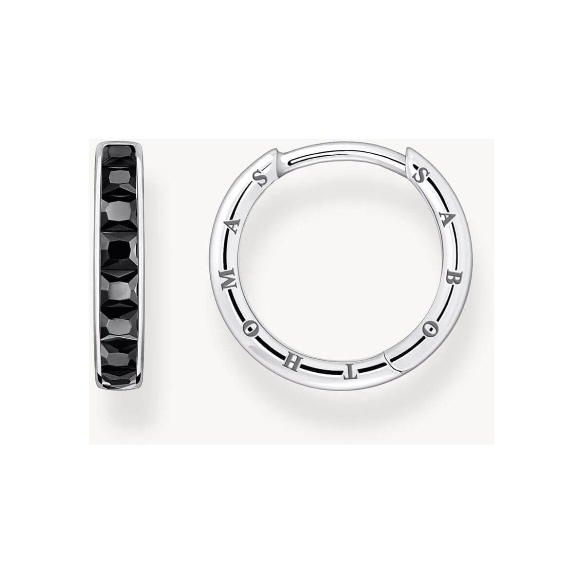 Créoles en argent sterling avec zircones noires taille princesse, design moderne et élégant.