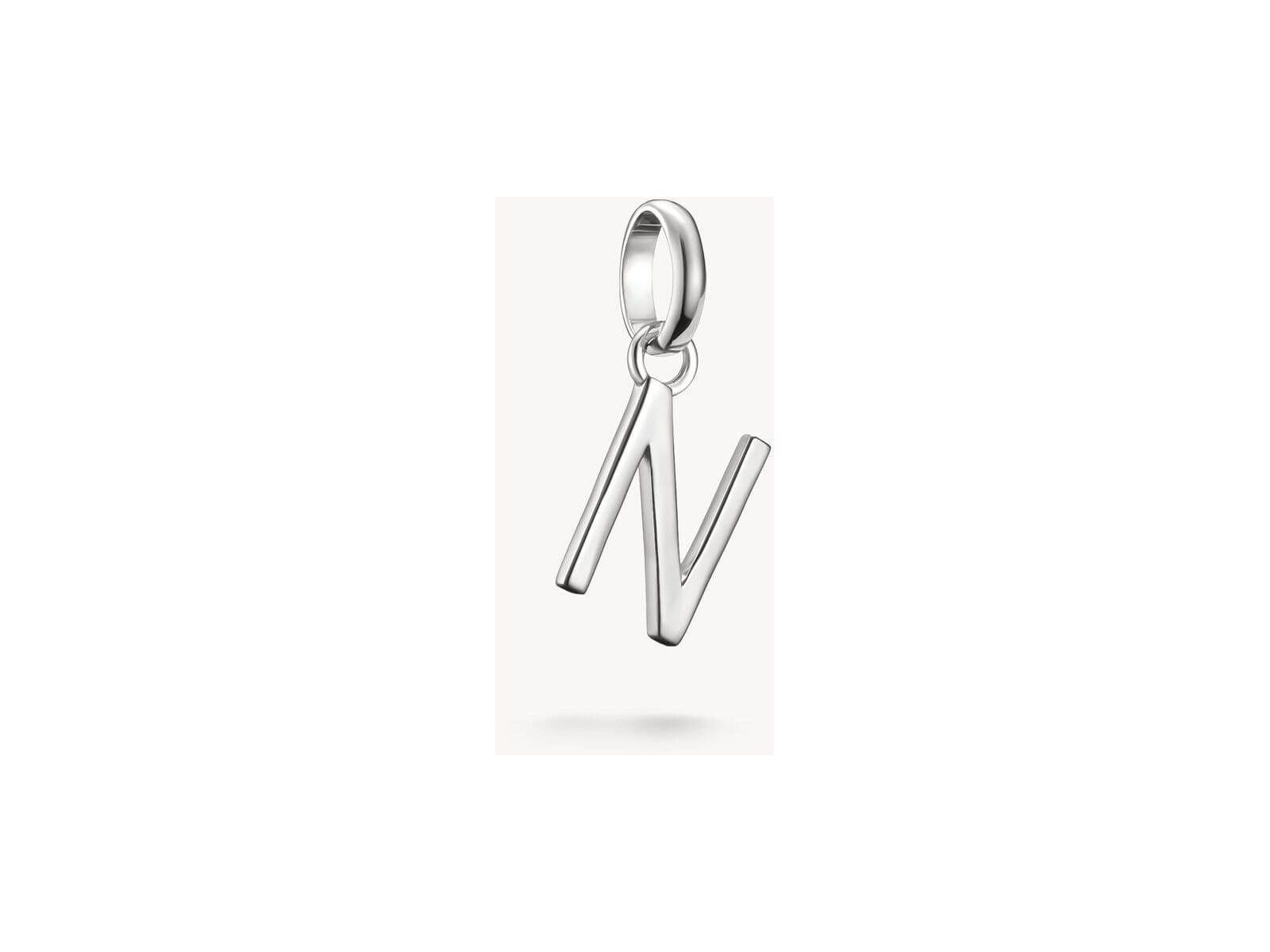 Pendentif charm lettre N en argent 925 recyclé, design moderne pour personnaliser bijoux.